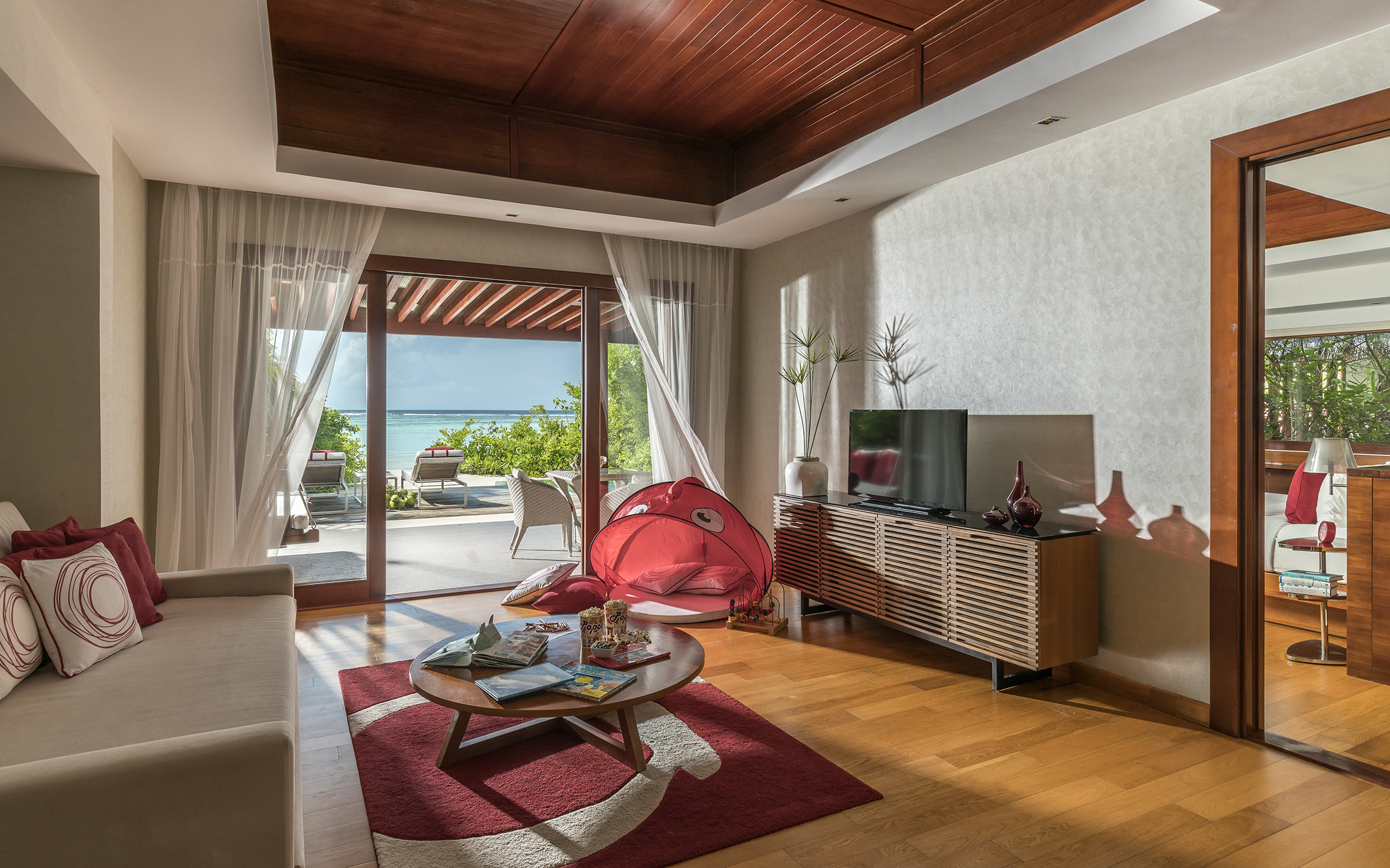 Family Room Beach Front