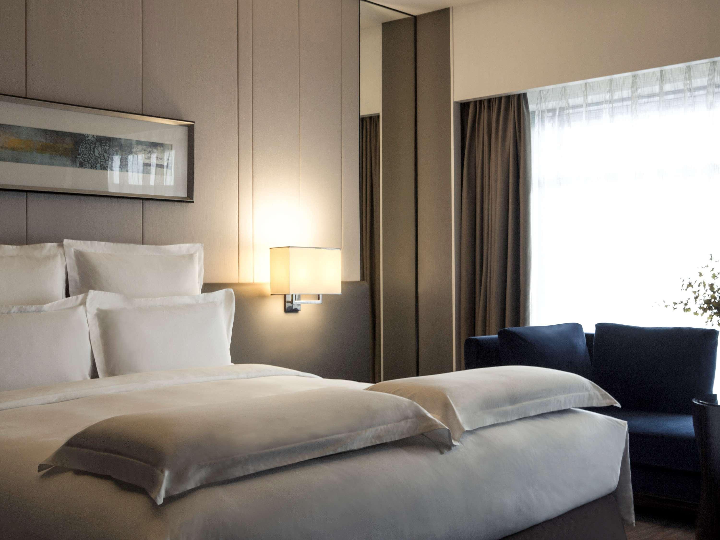 Double Deluxe Premium