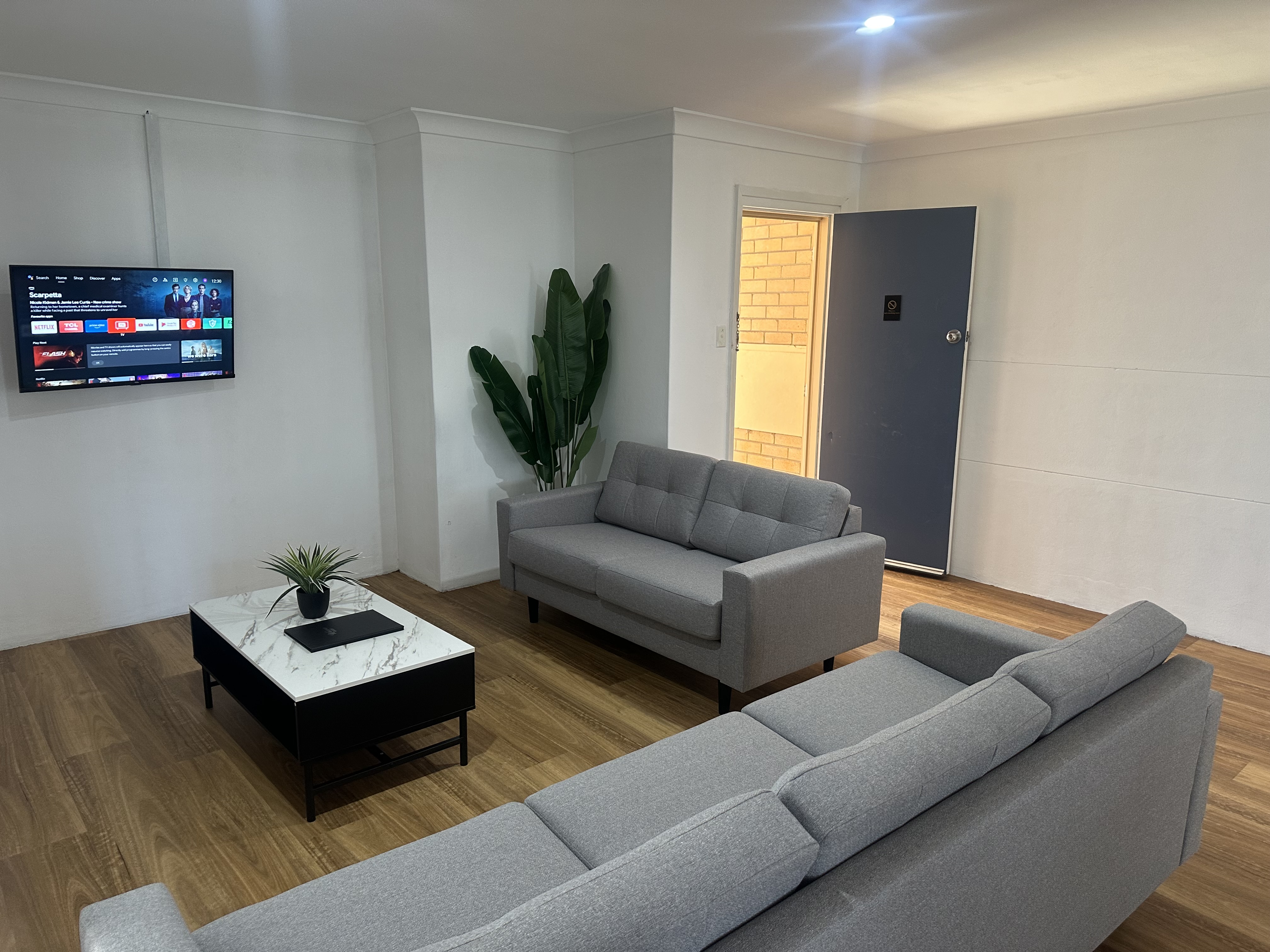 Apartment Two Bedrooms One Bathroom