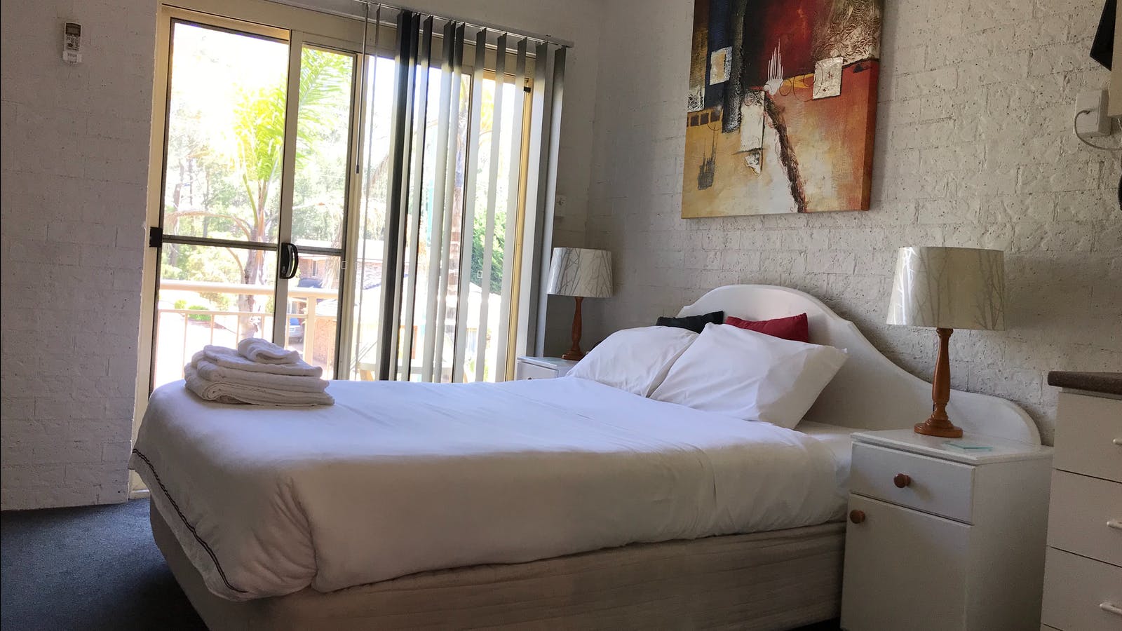 Suite Queen Size Bed