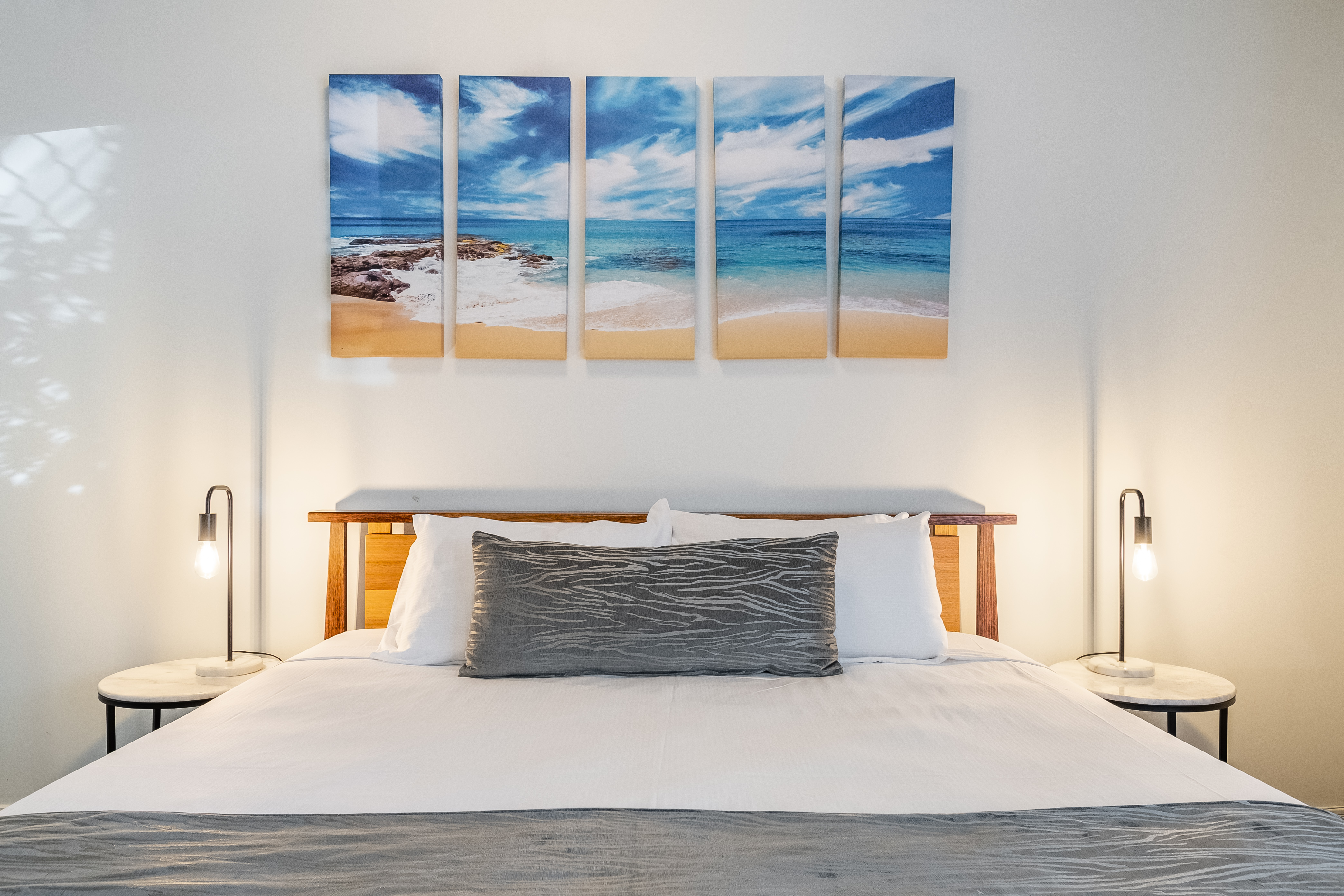 Studio Queen Size Bed