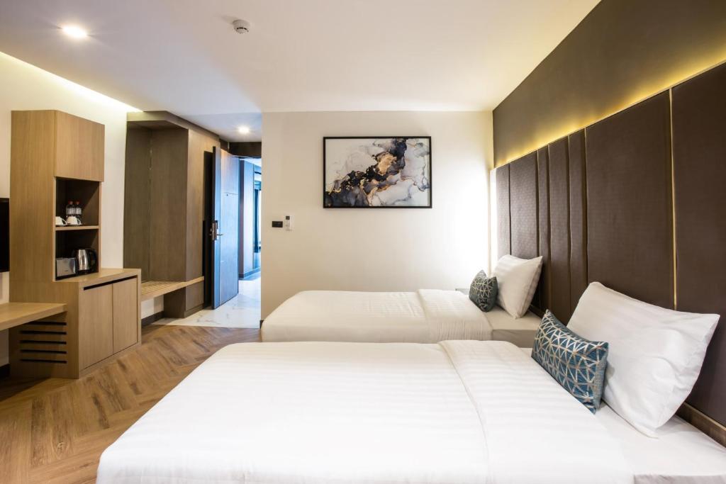 Double or Twin Deluxe