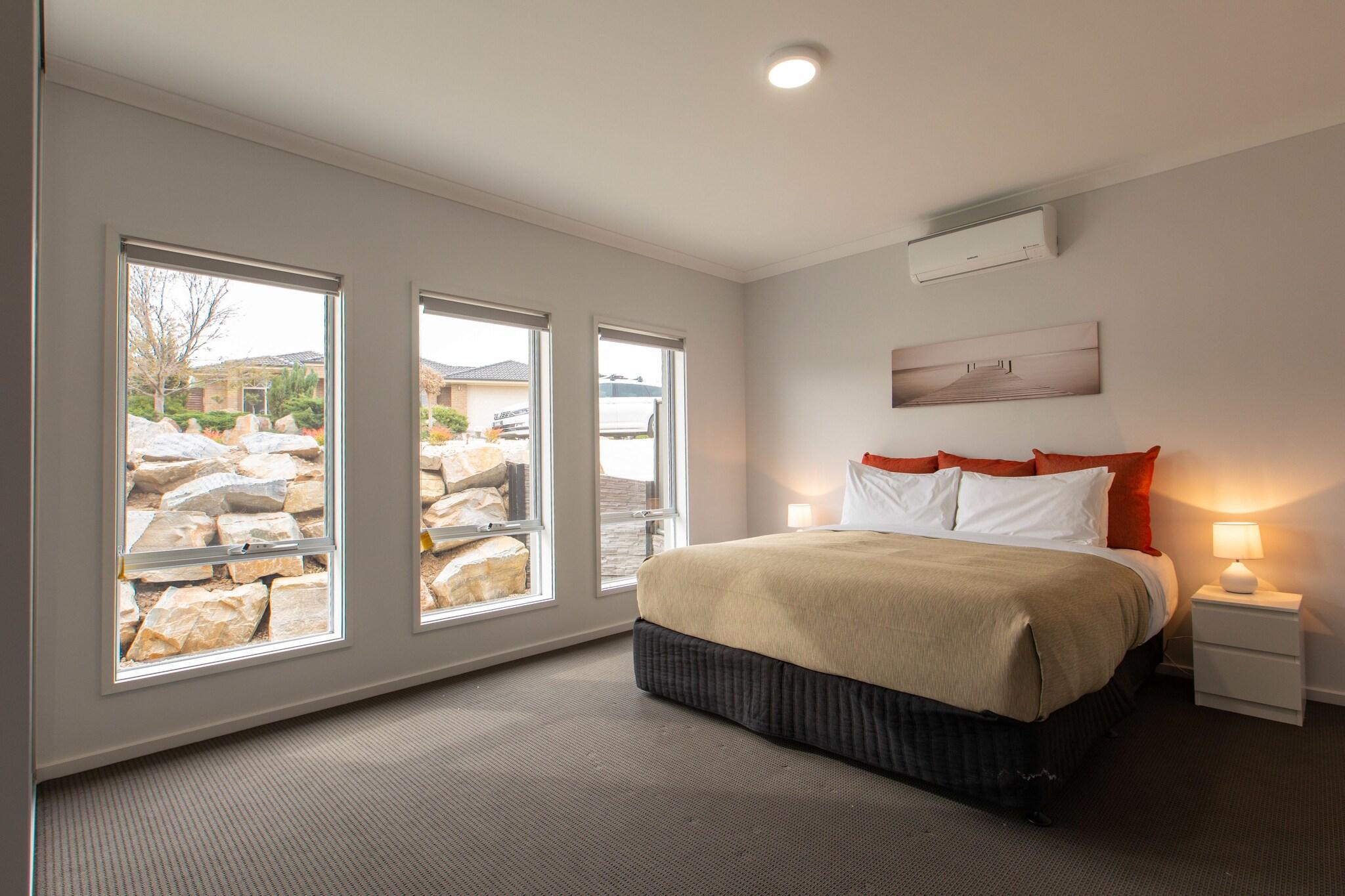 Apartment King Size Bed