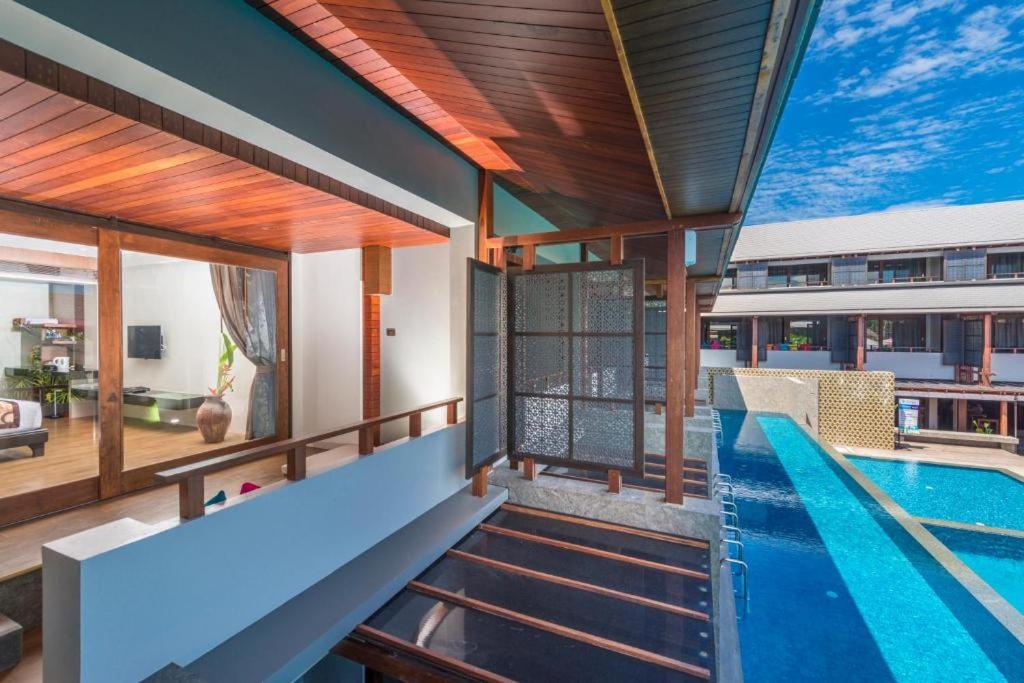 Double or Twin Deluxe with Balcony