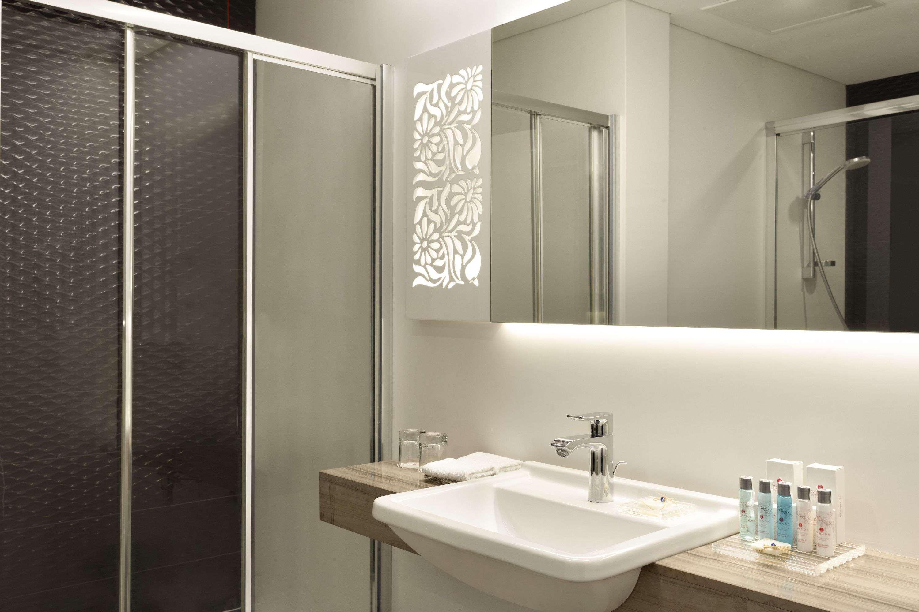 Suite Queen Size Bed