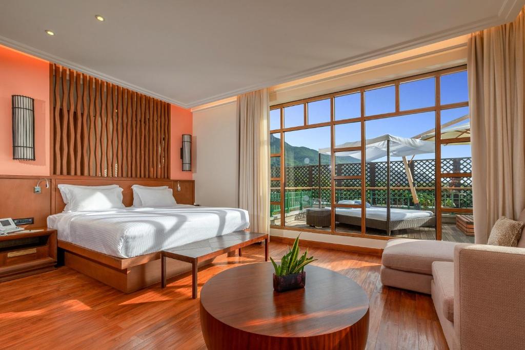 Room Penthouse with Views