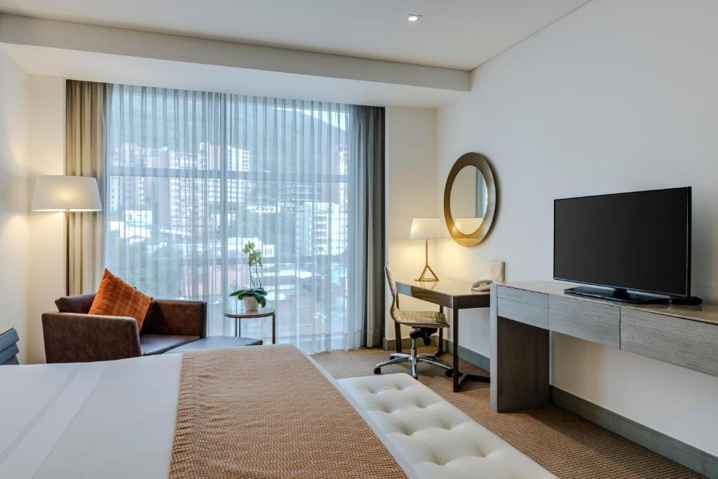 Double Executive King Bed