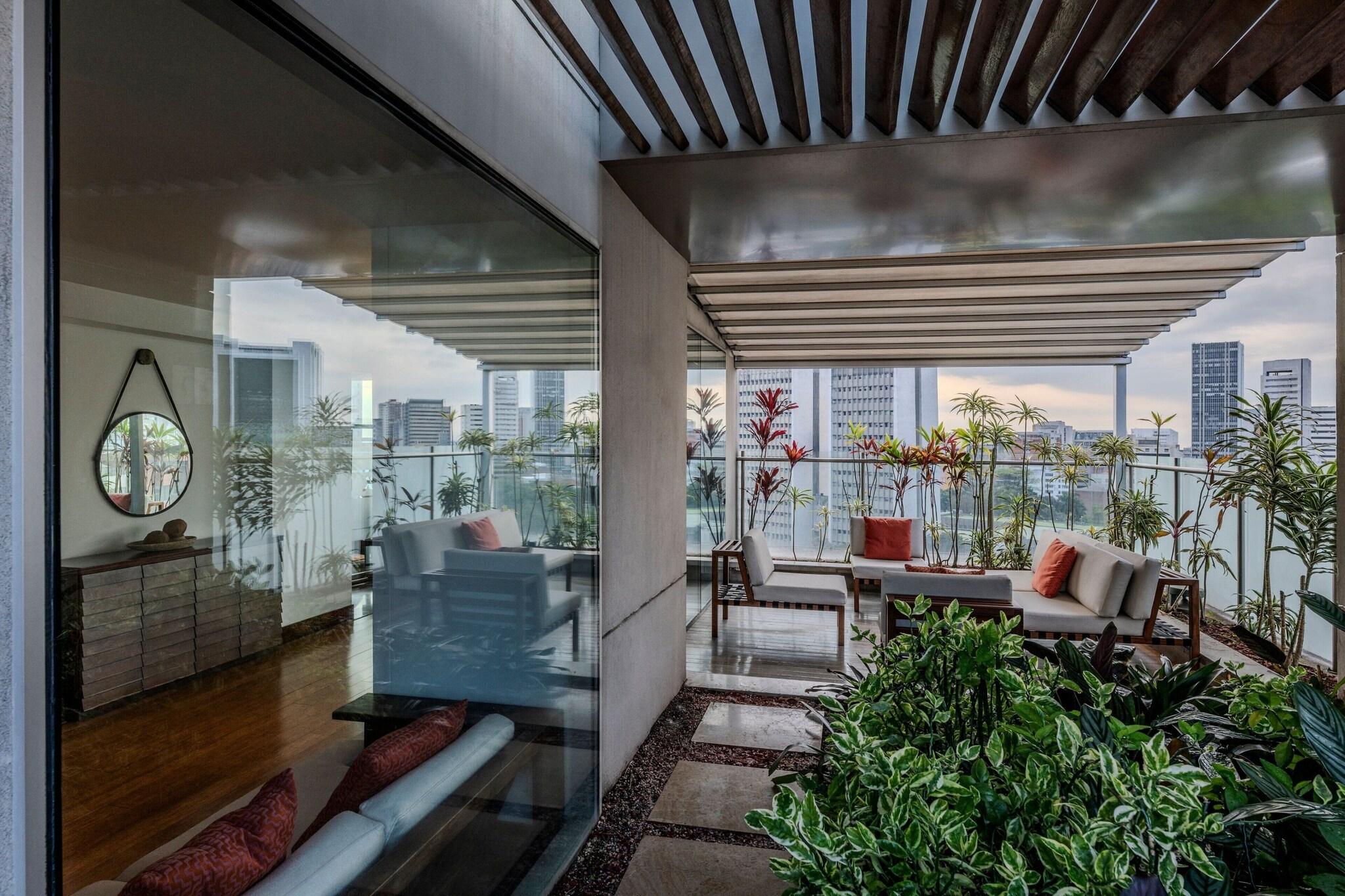 Double King Bed Non Smoking