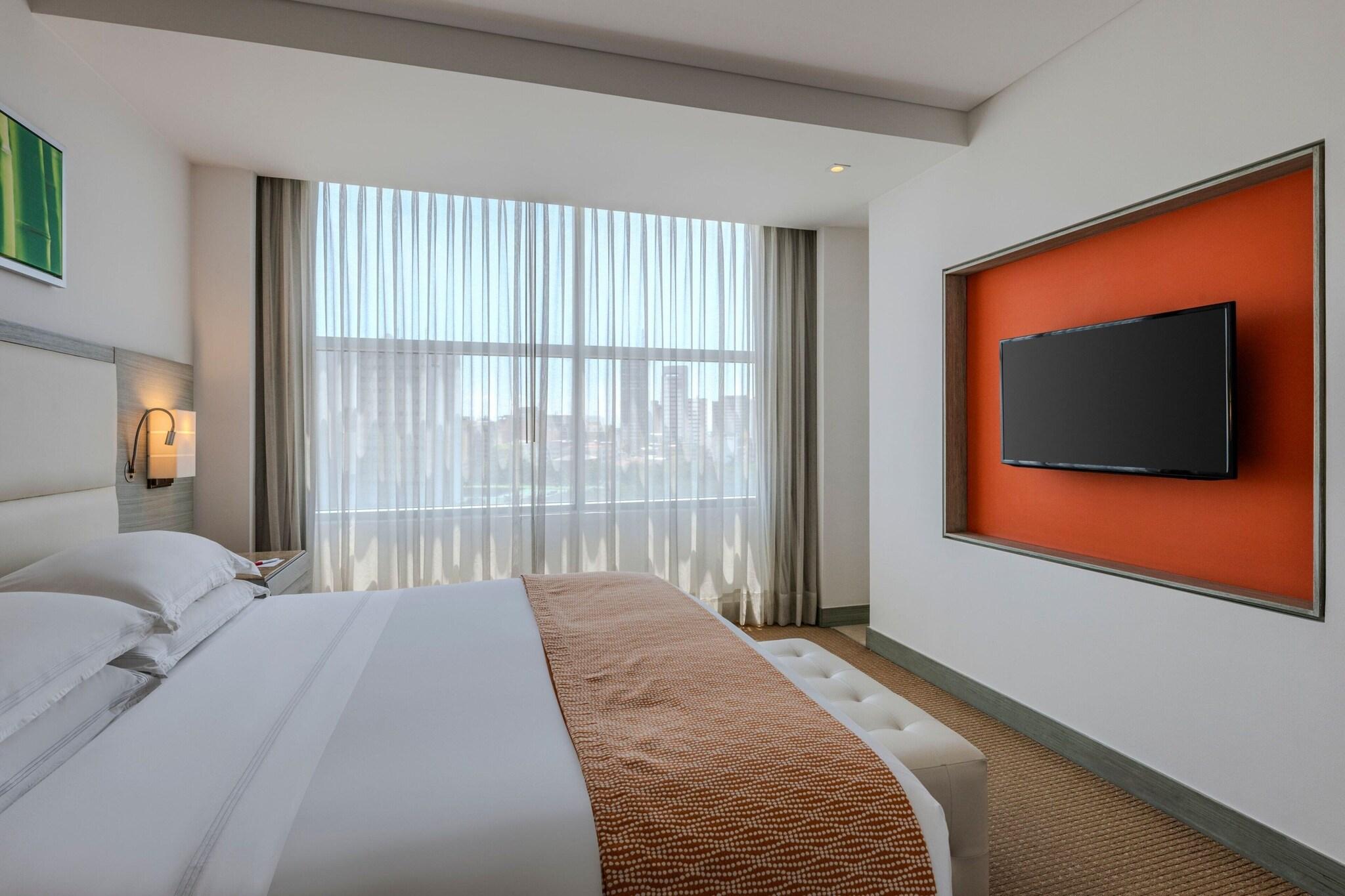 Studio King Bed Non Smoking