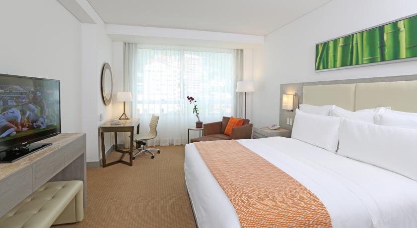 Double Deluxe King Bed