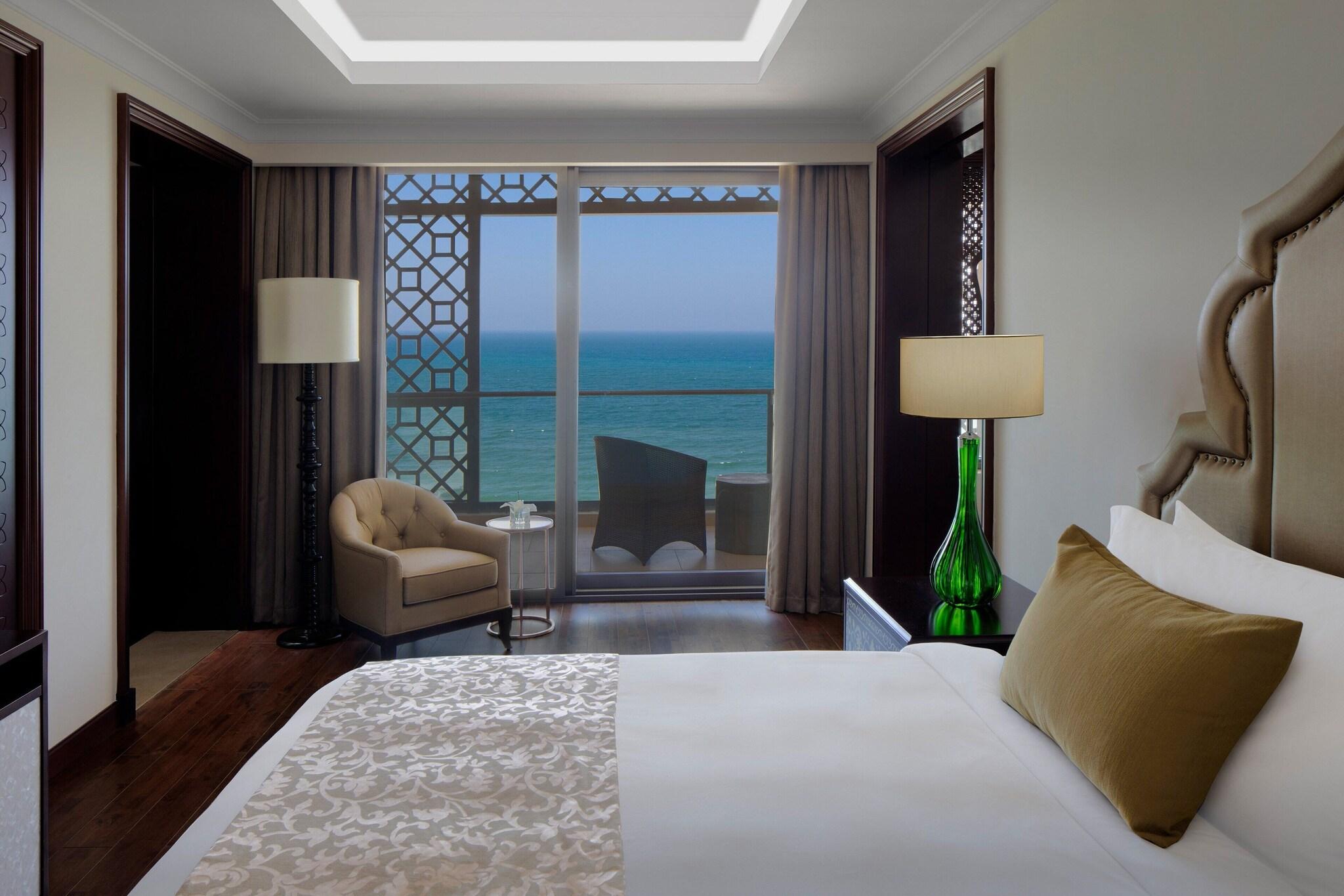 Suite Sea View King Bed