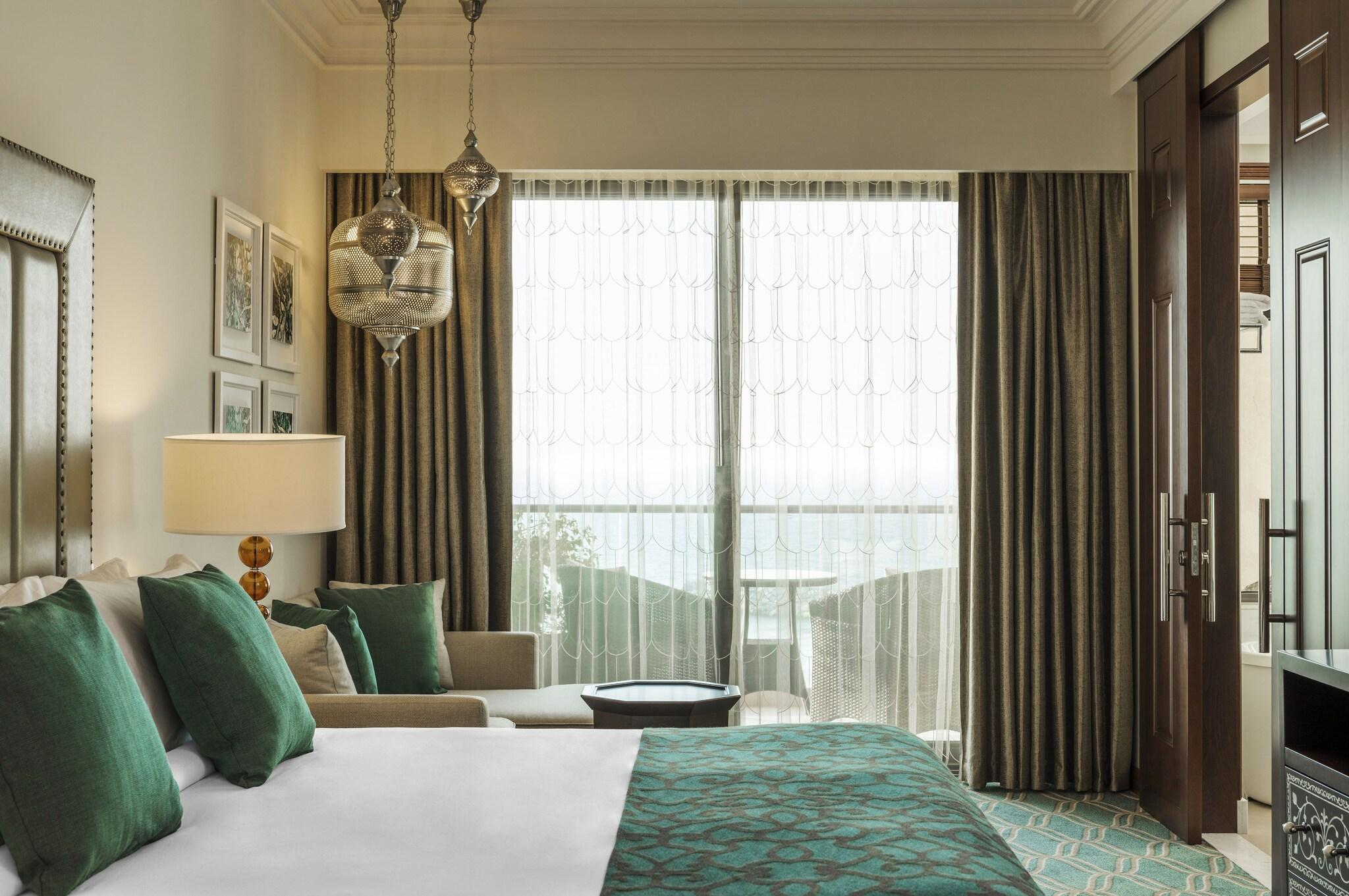 Suite Sea View King Bed