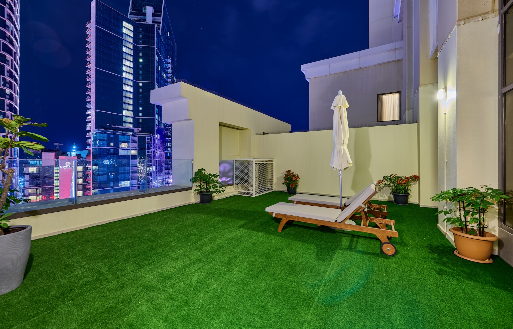 Suite Two Bedrooms with Terrace