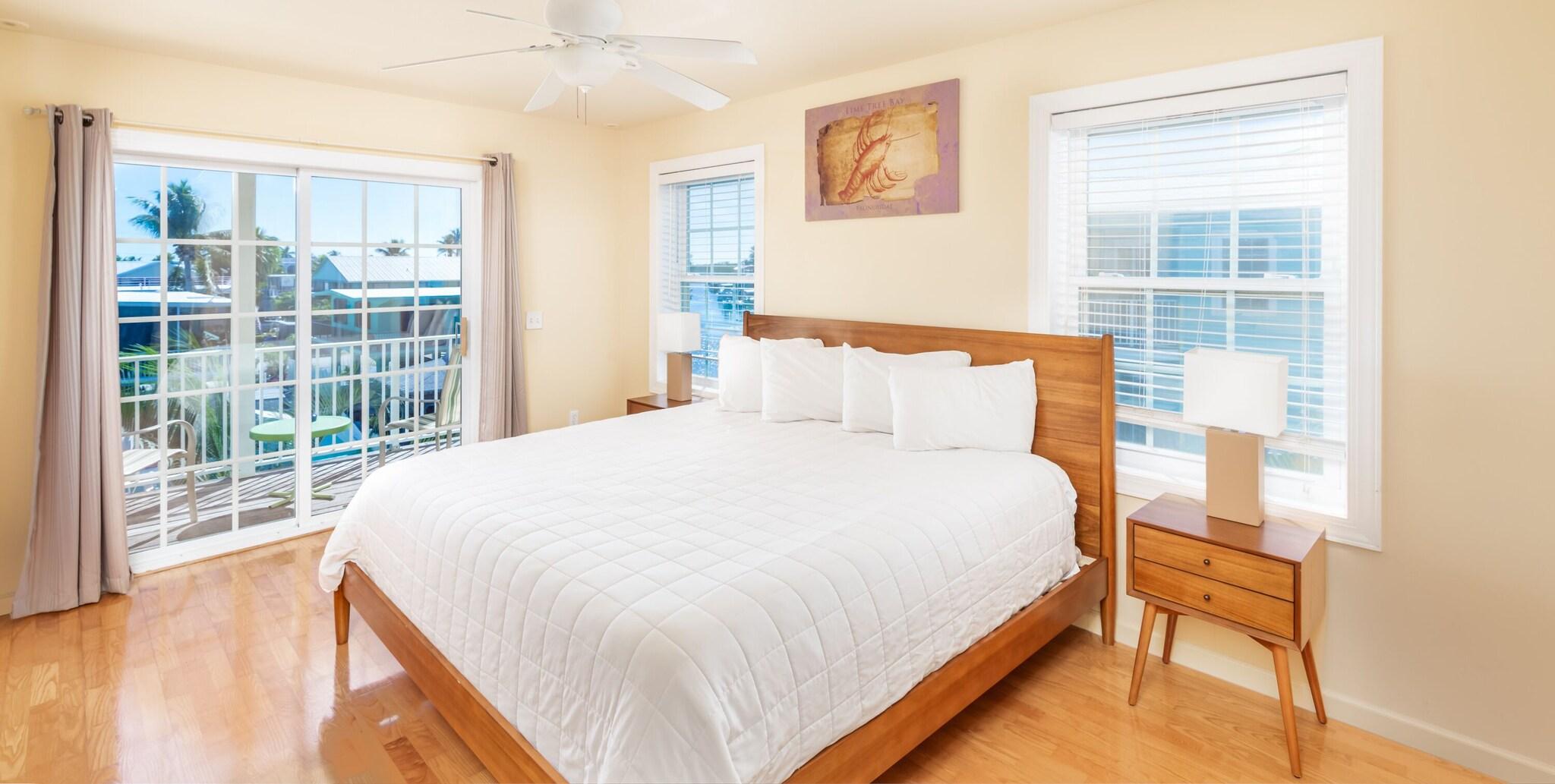 Townhome Three Bedrooms Three Bathrooms