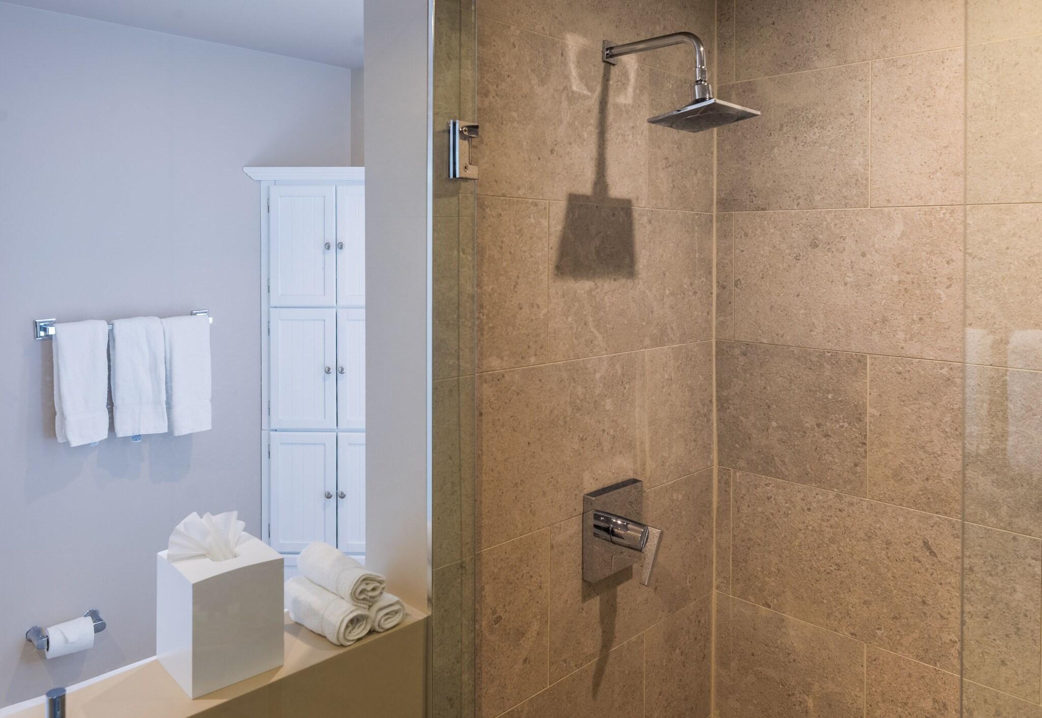 Suite Two Queen Beds