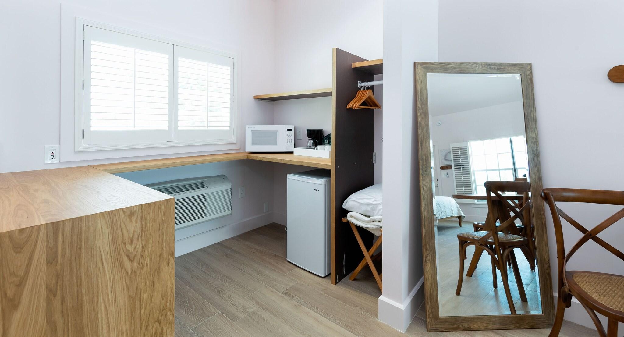 Double Deluxe Two Queen Beds