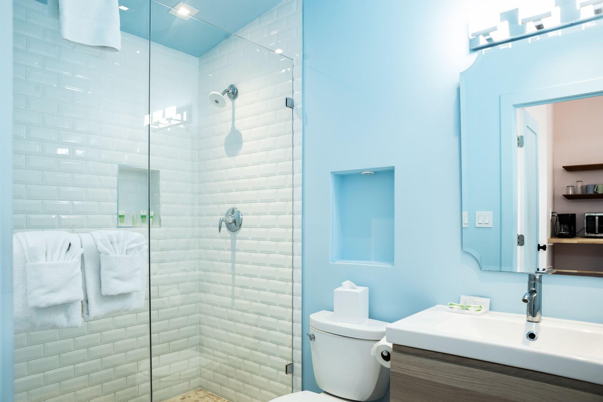 Double Deluxe King Bed