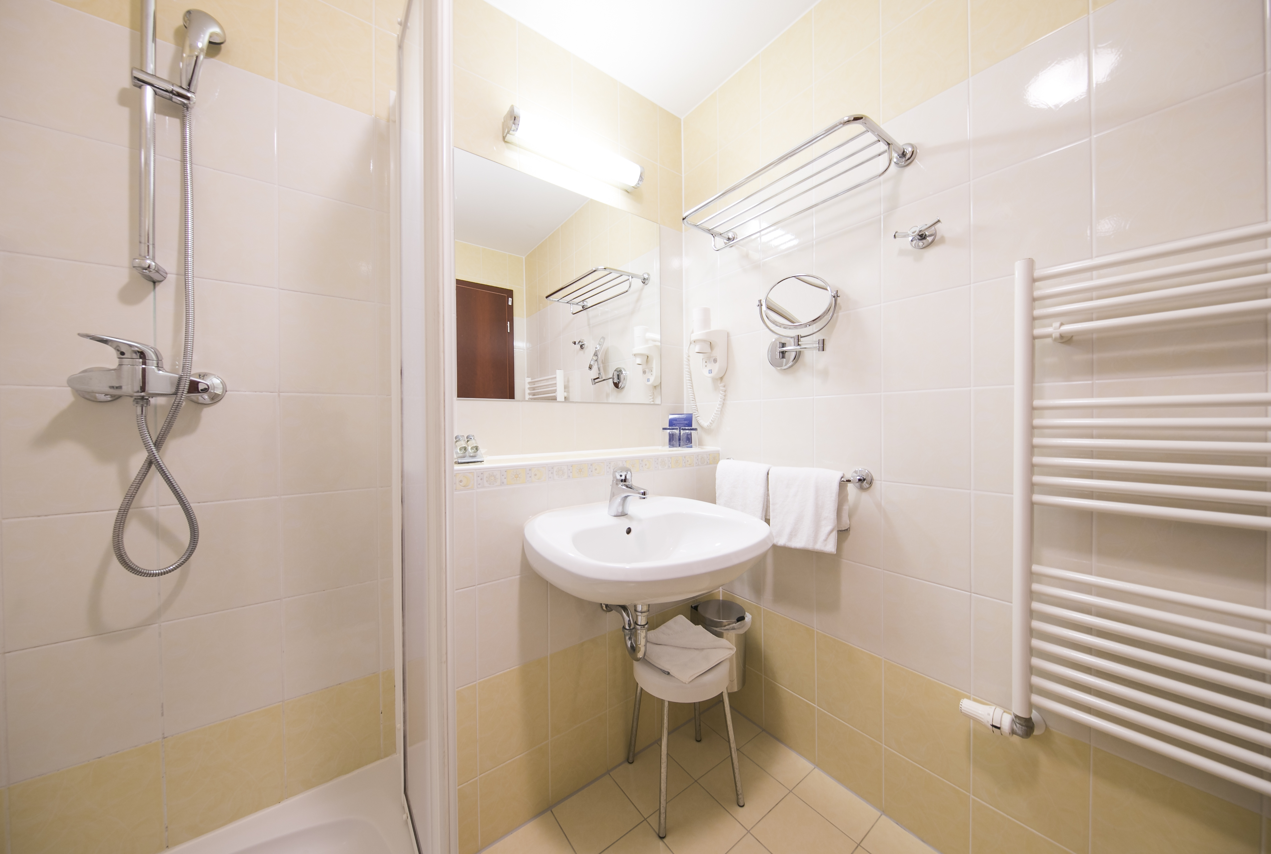 Double or Twin Superior