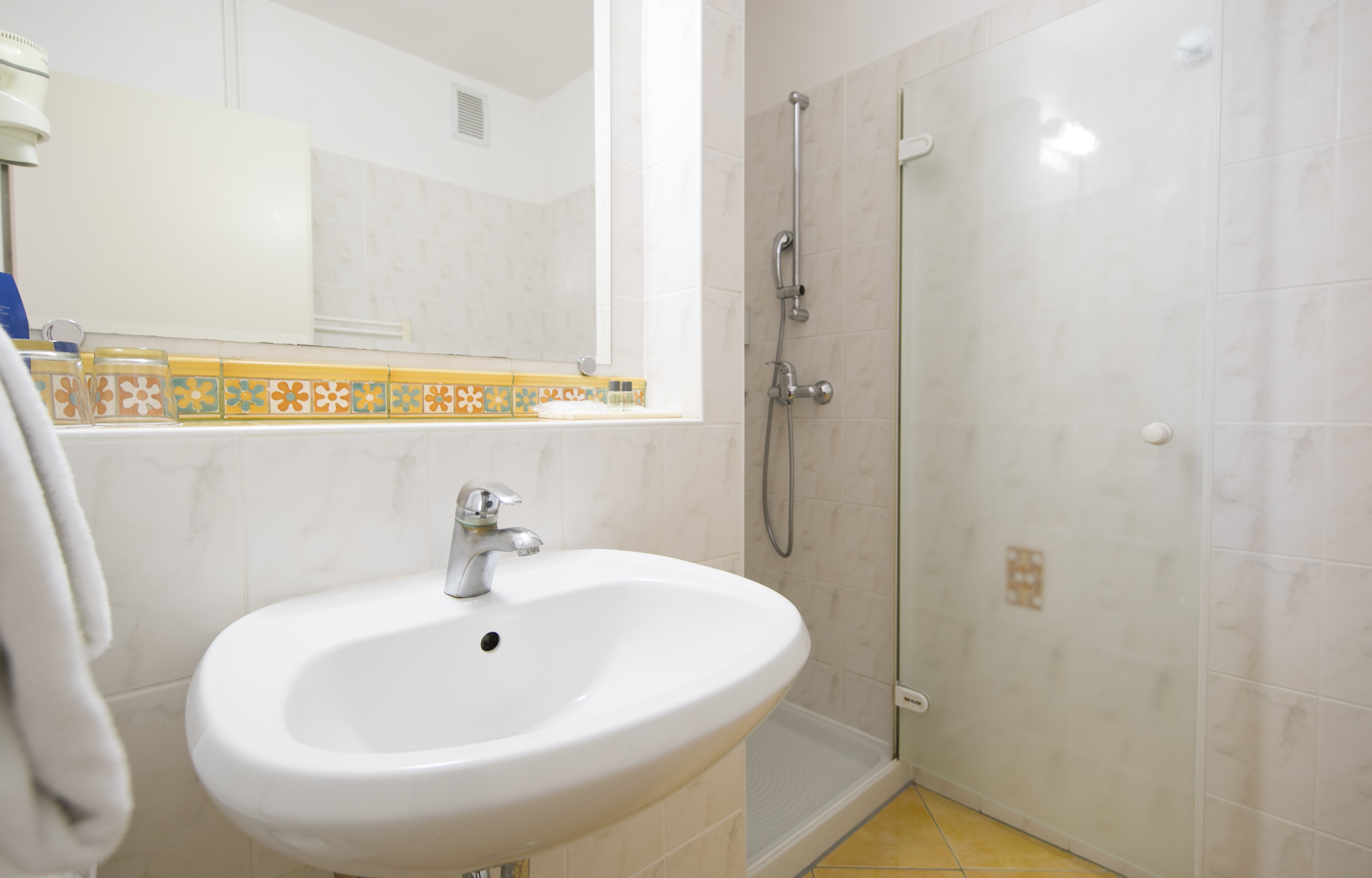 Double or Twin Standard