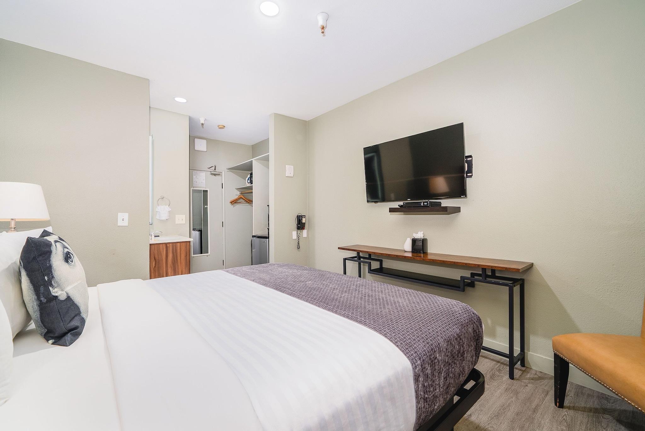 Double King Size Bed