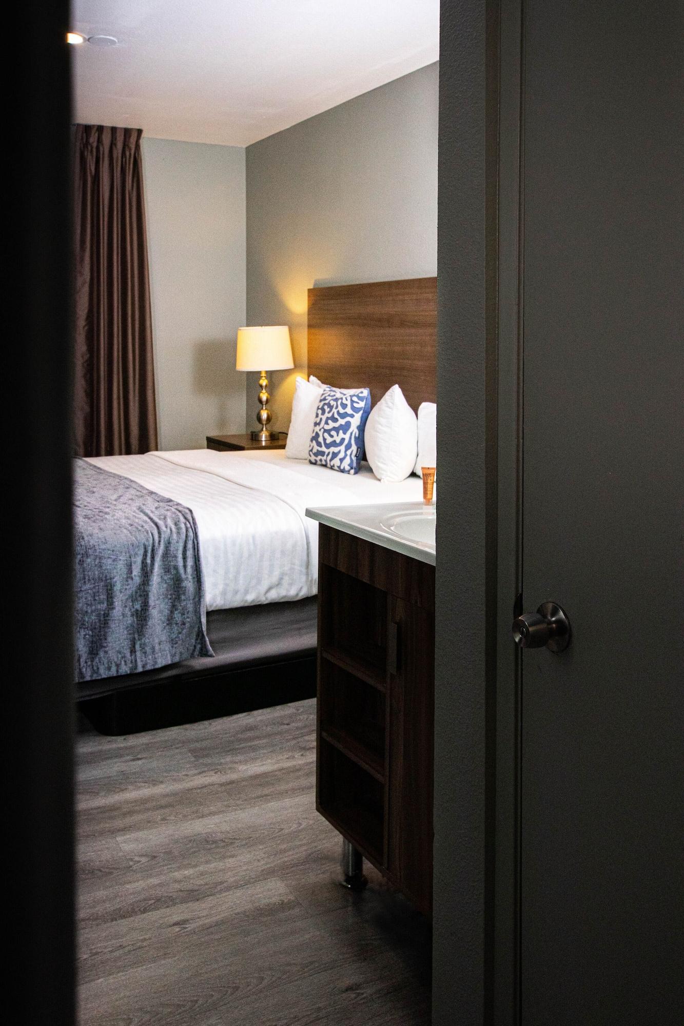 Double King Size Bed