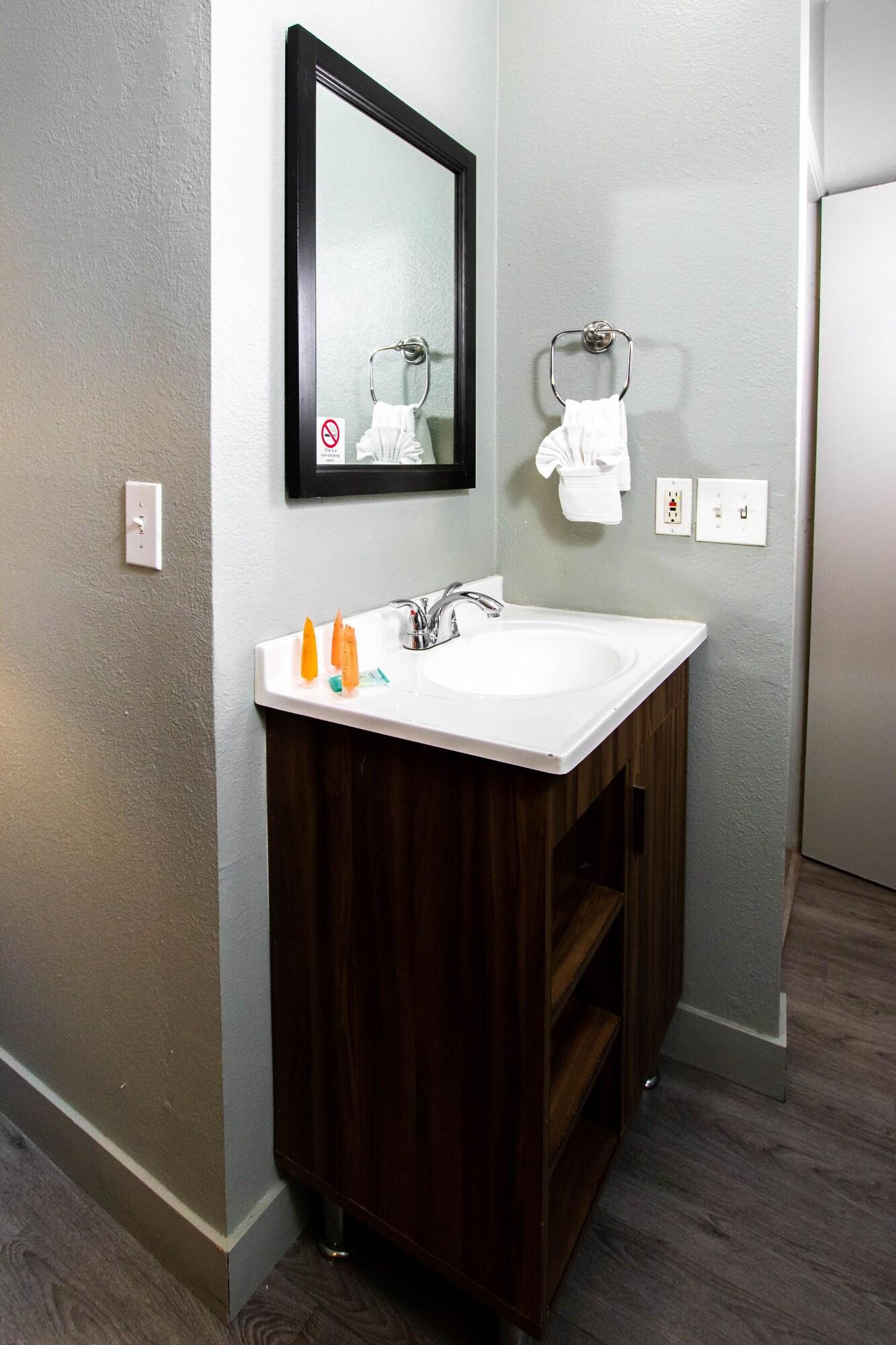 Double Queen Size Bed