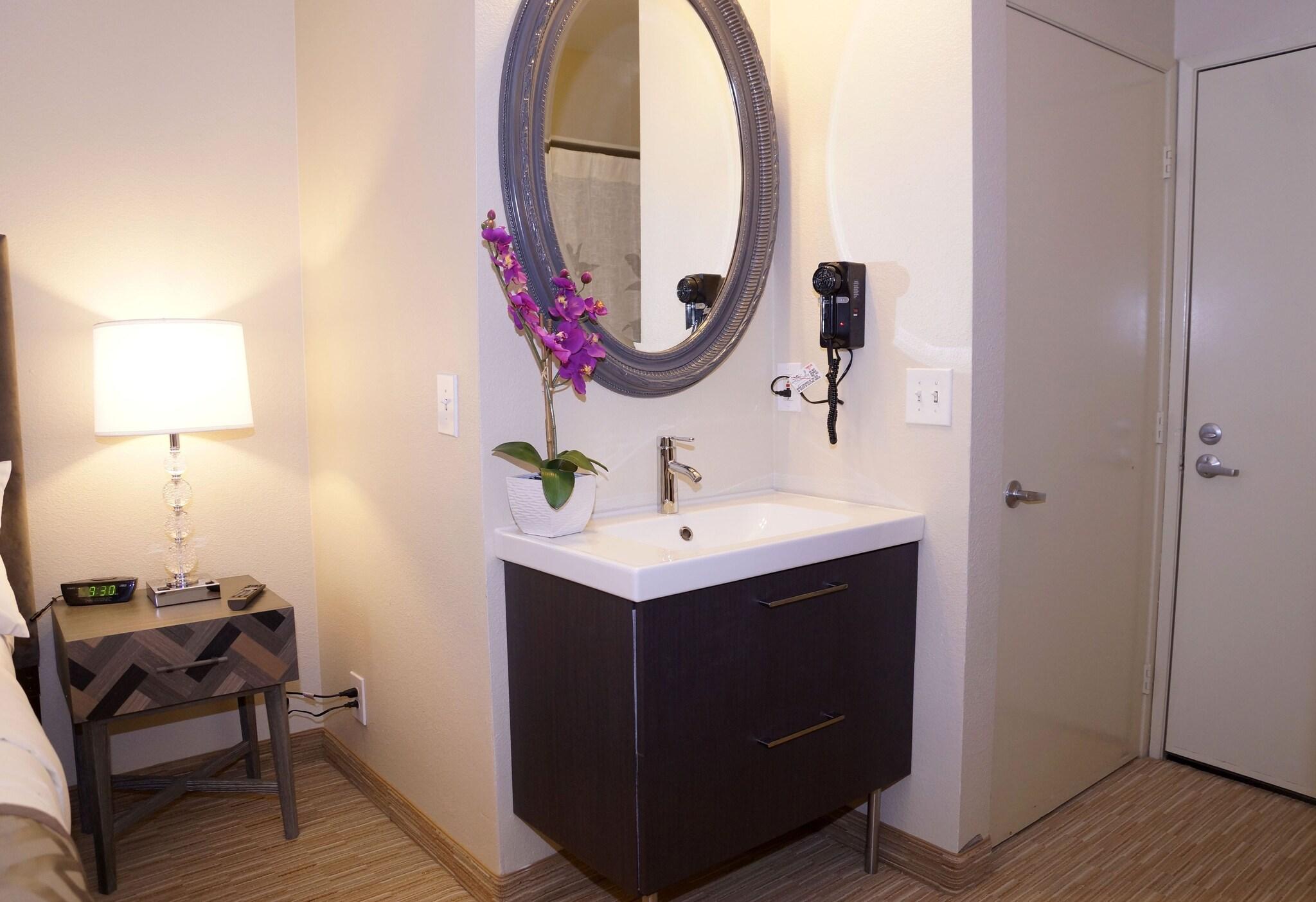 Double Queen Size Bed