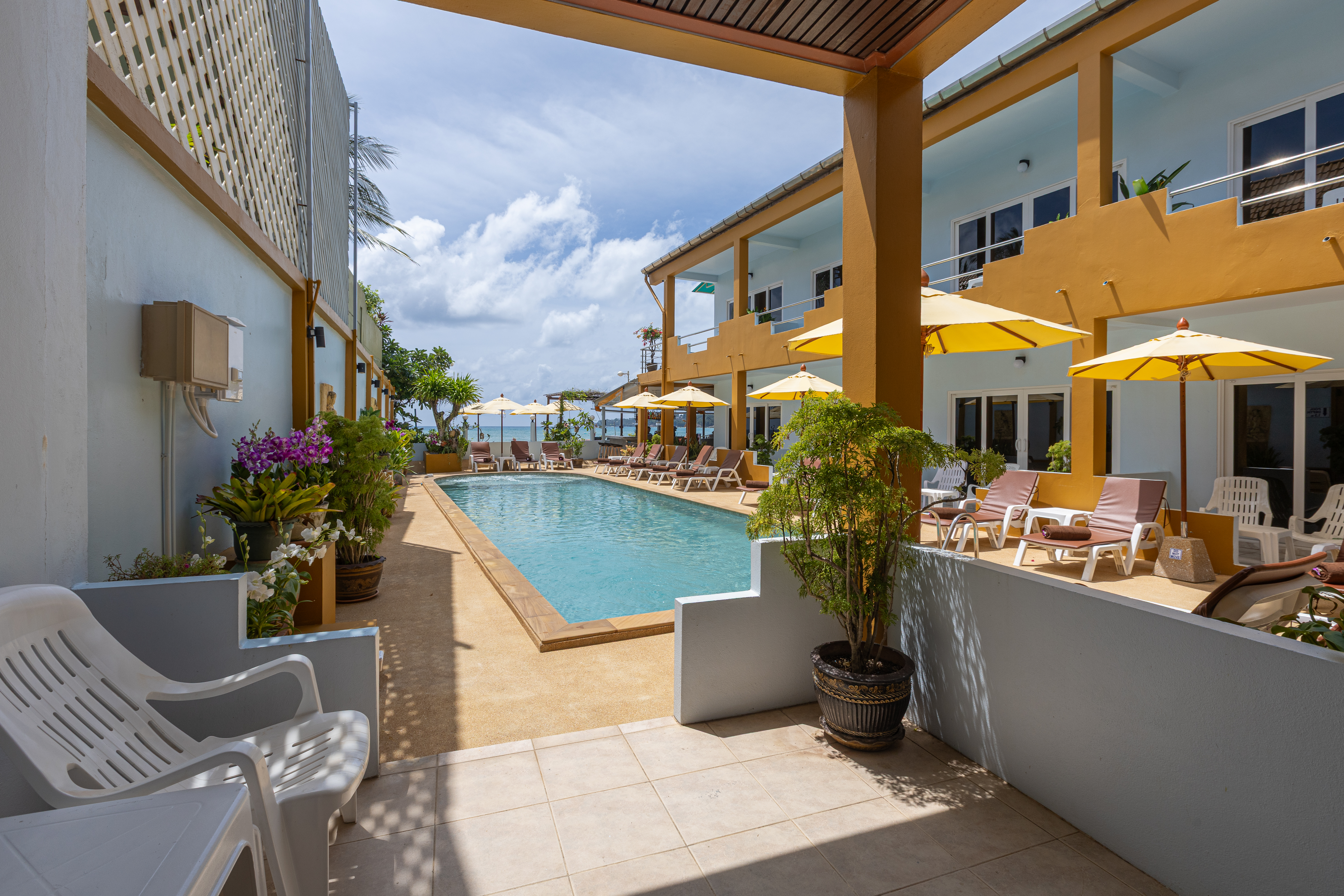 Studio Sea View Pool View