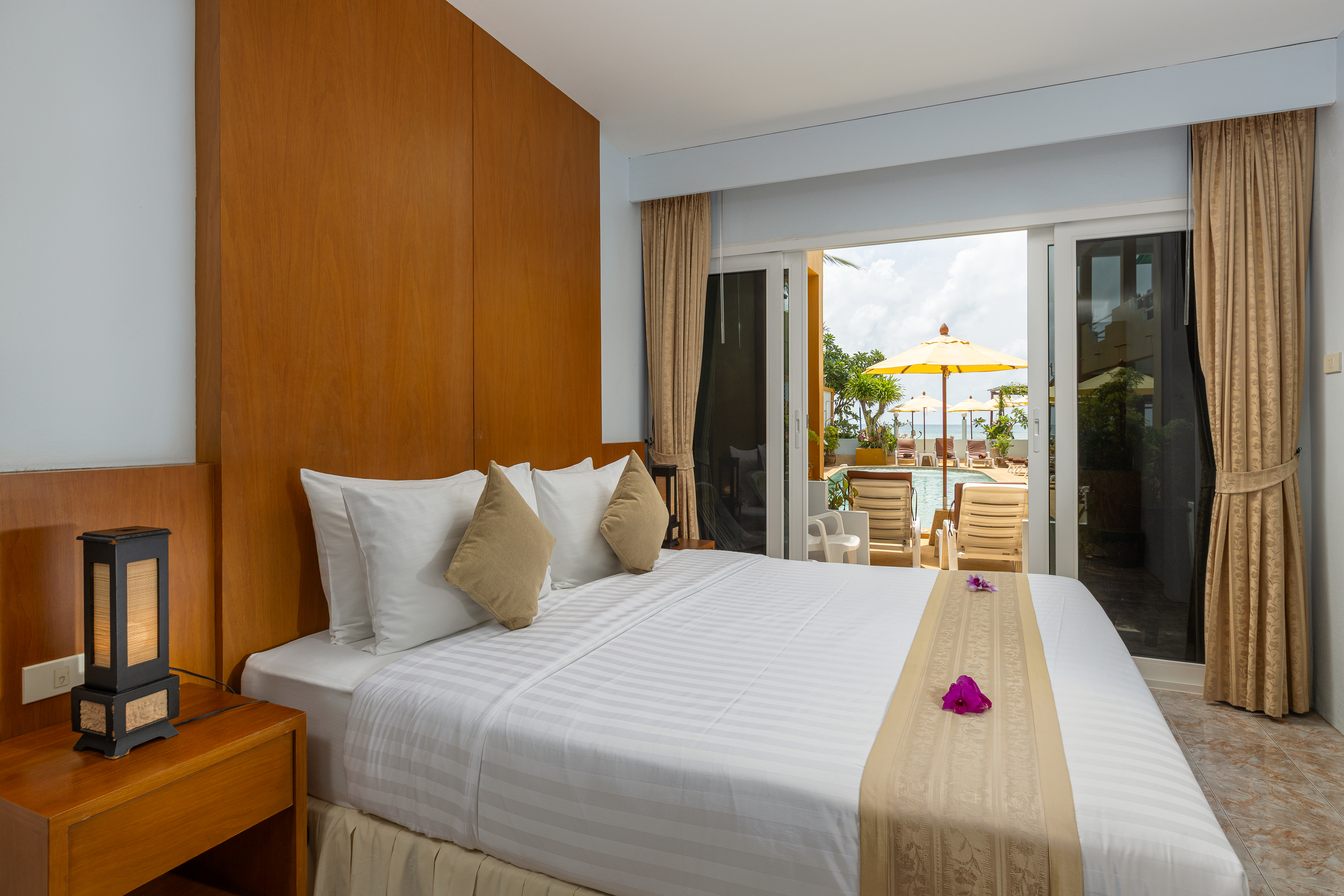 Studio Sea View Pool View