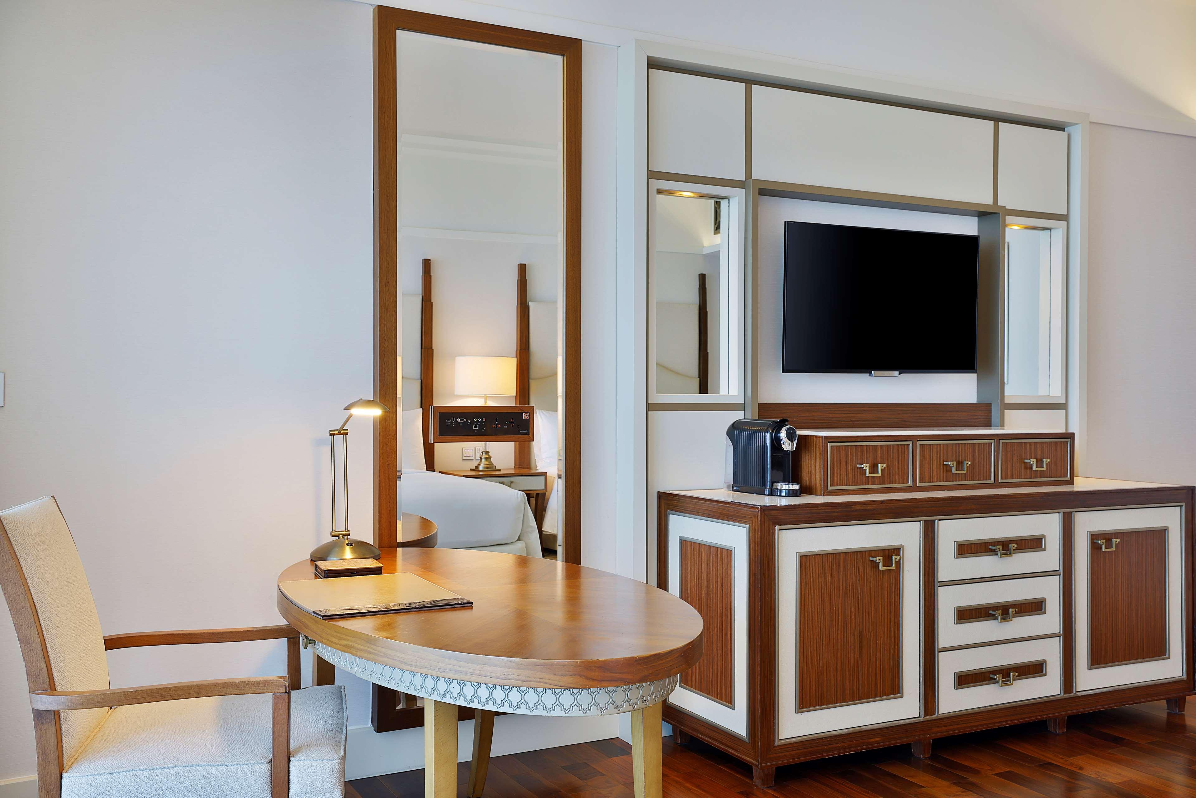 Double Deluxe Two Queen Beds