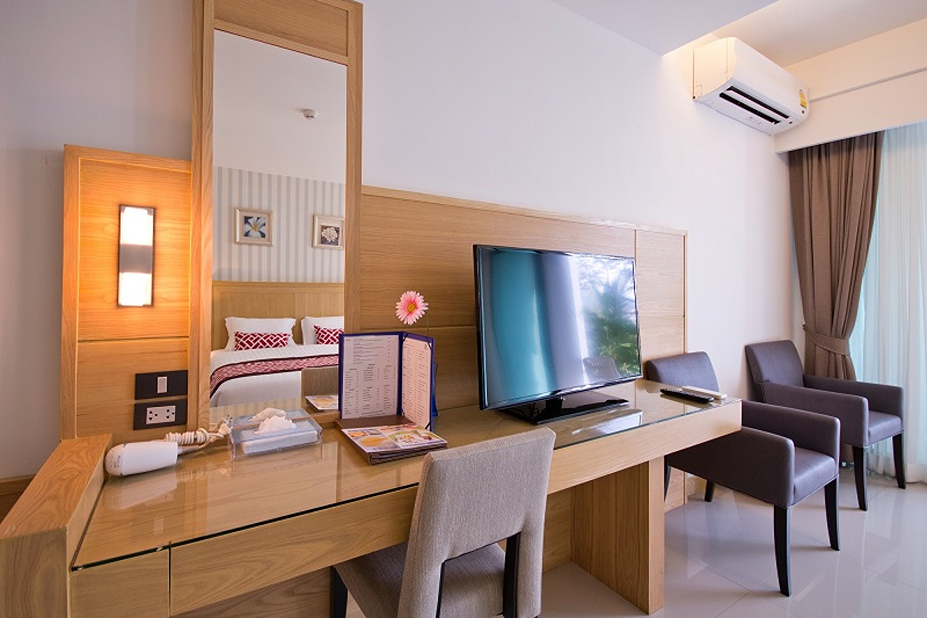 Double Deluxe Pool View