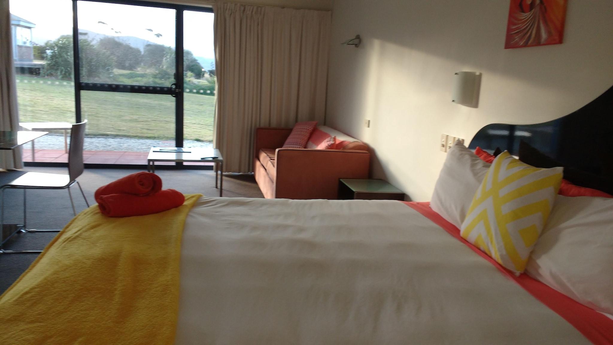 Double Ocean View King Bed