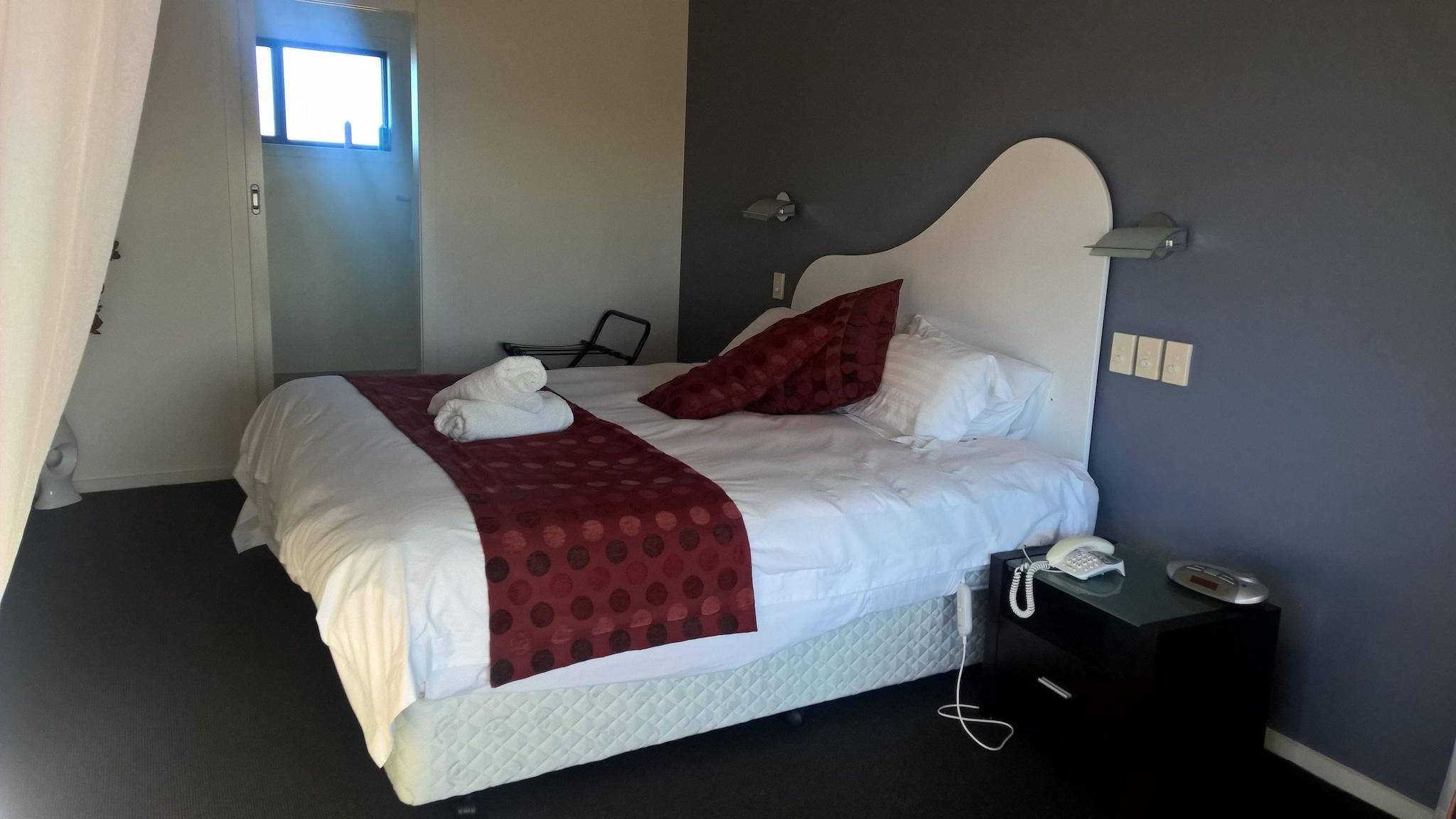 Double Ocean View King Bed