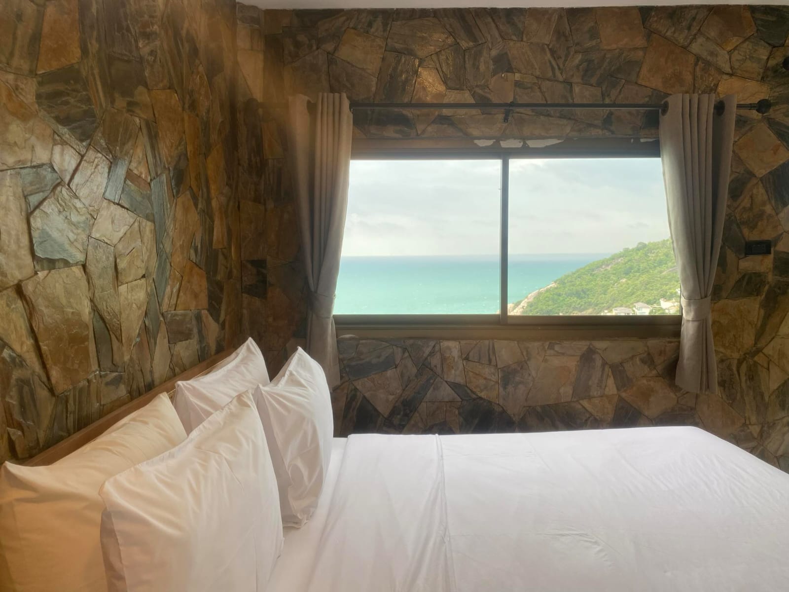 Double Deluxe Sea View