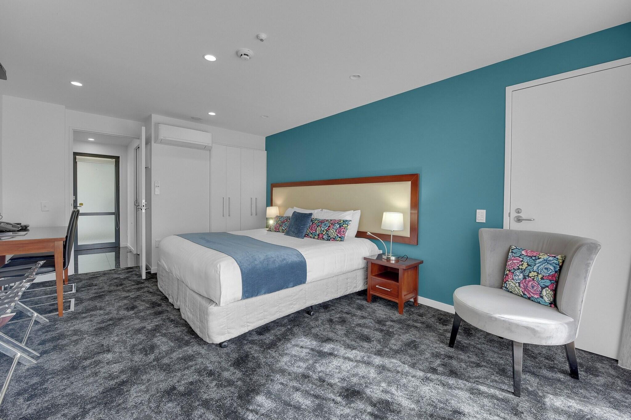 Studio King Size Bed