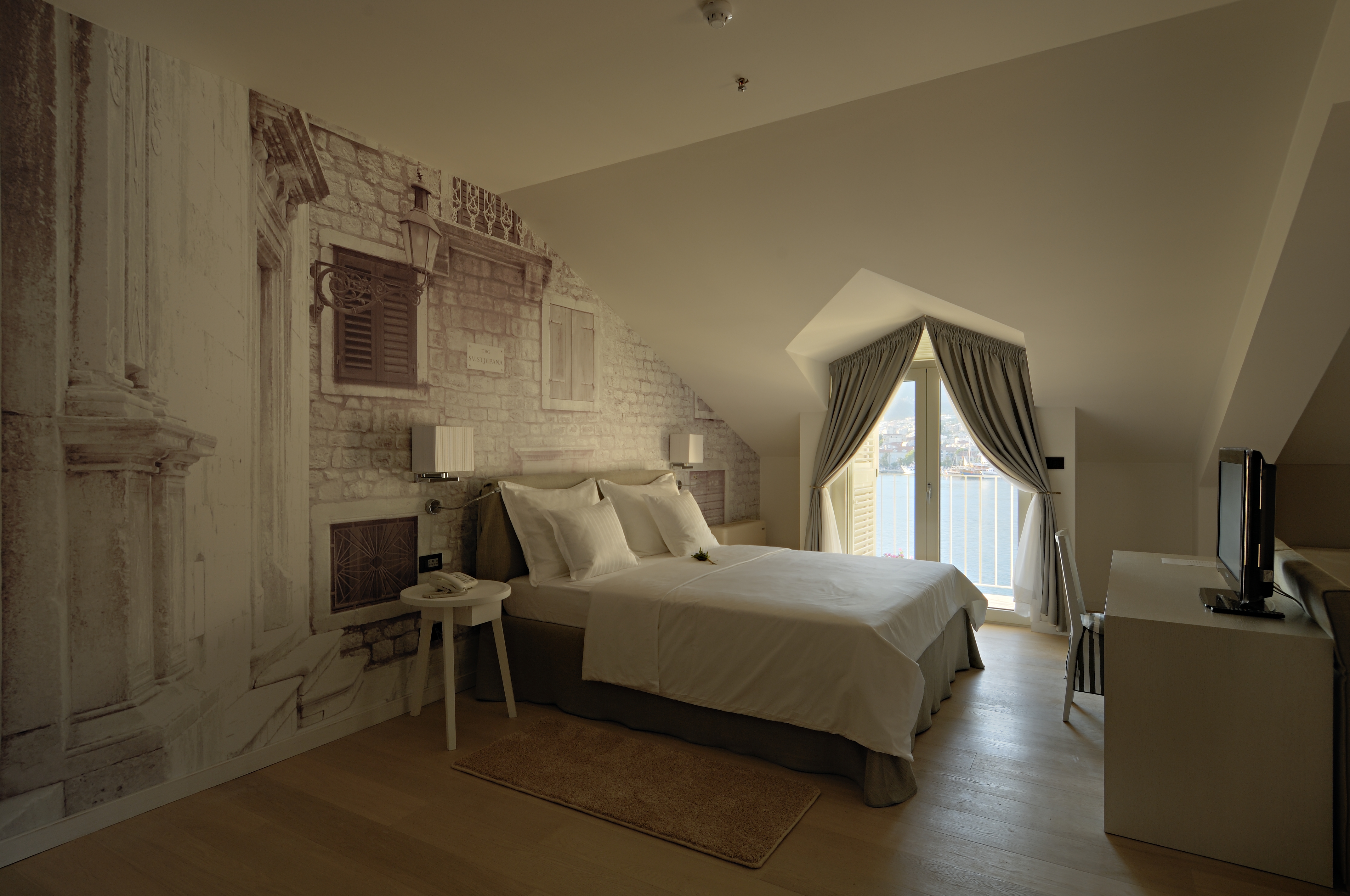 Double Side Sea View with Balcony