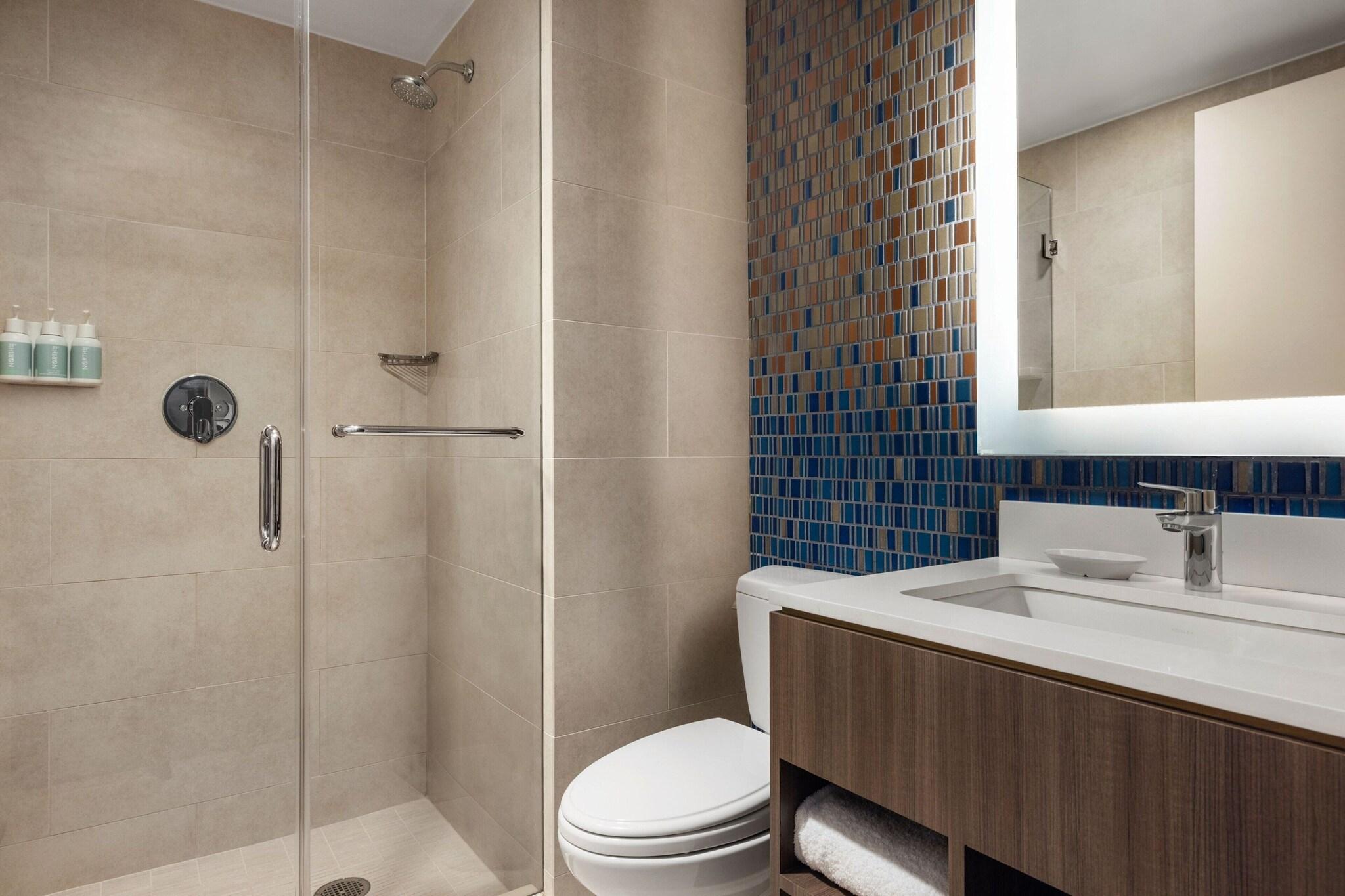 Double Deluxe King Bed