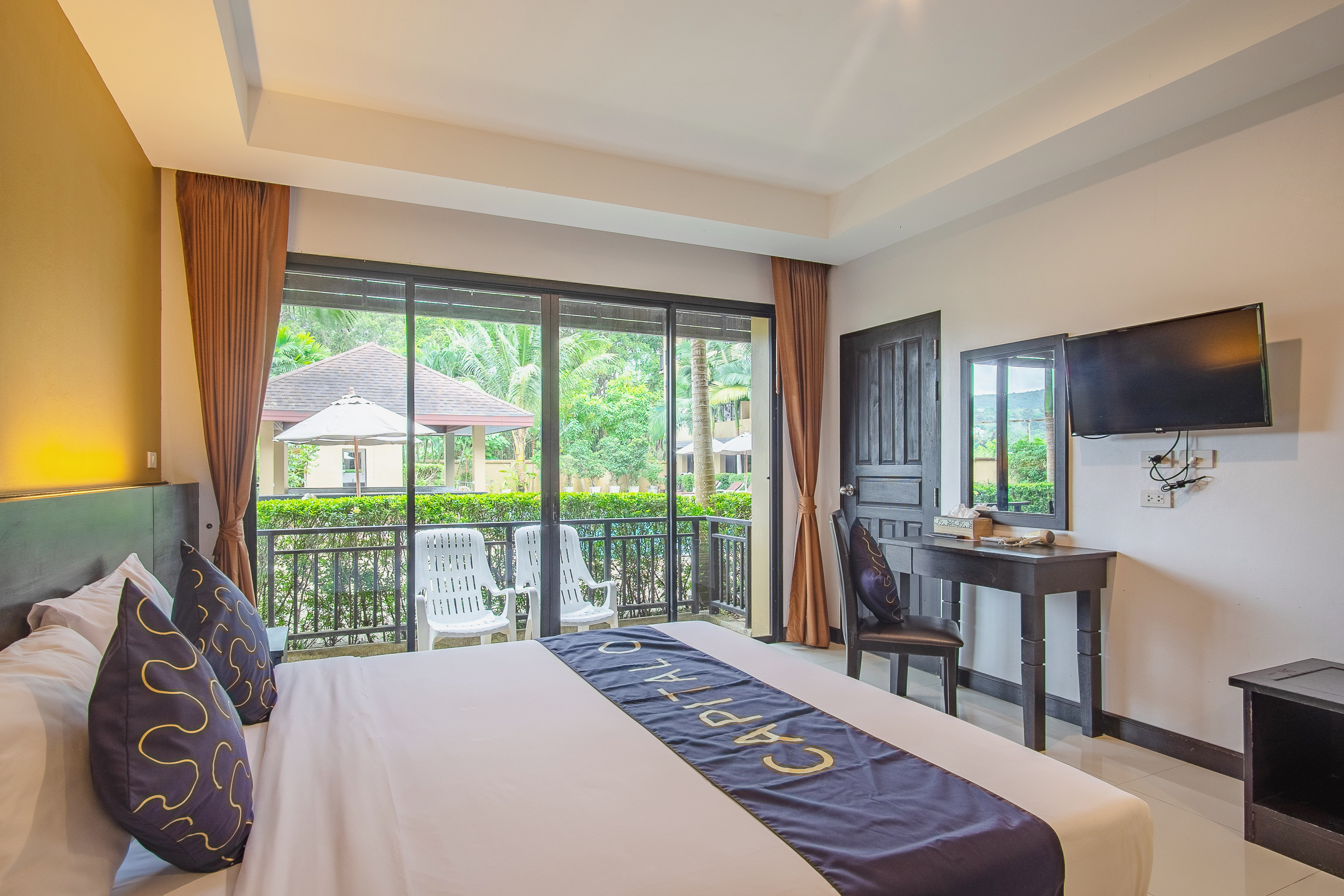 Double or Twin Deluxe Pool View