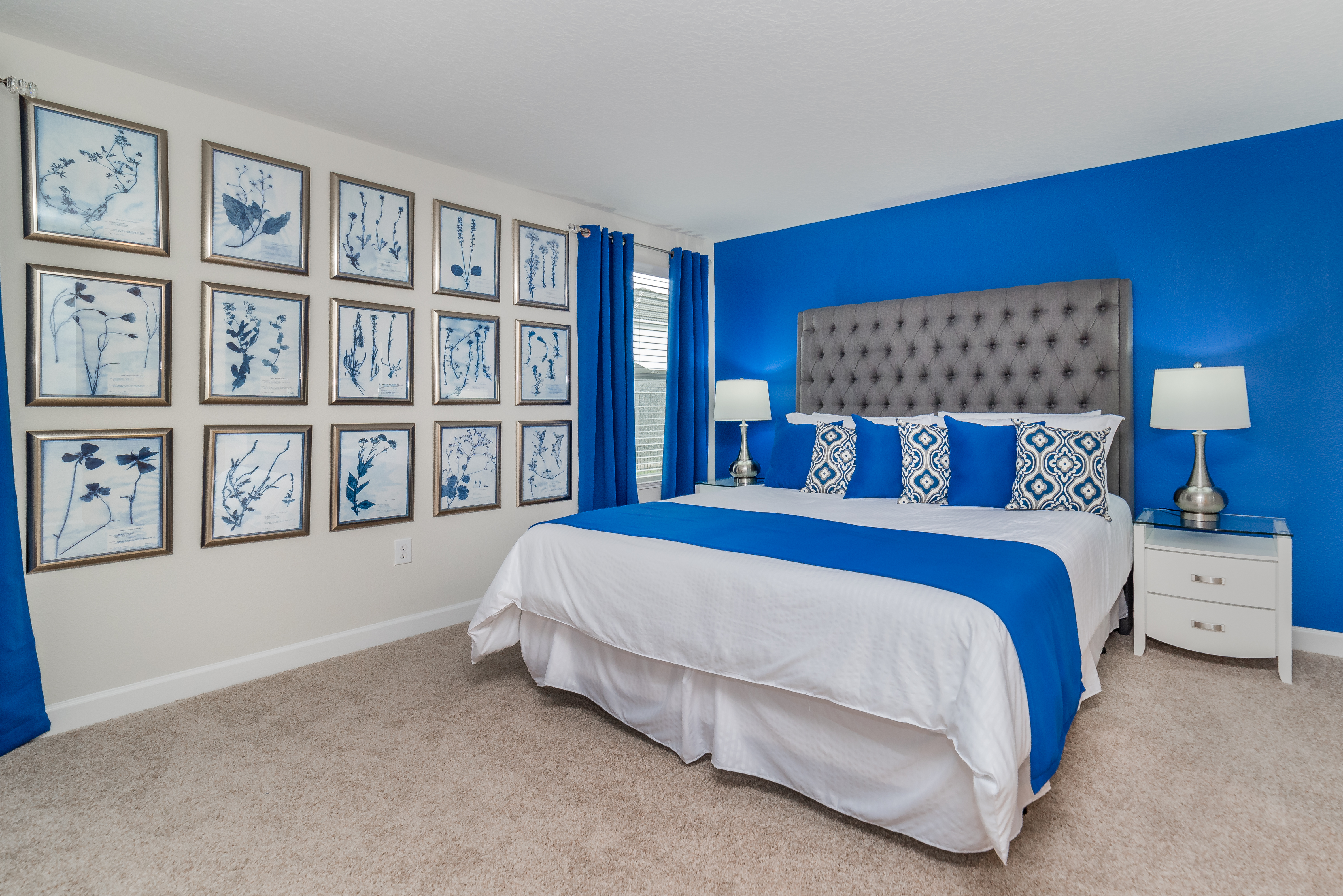 Home Six Bedrooms with Private Pool