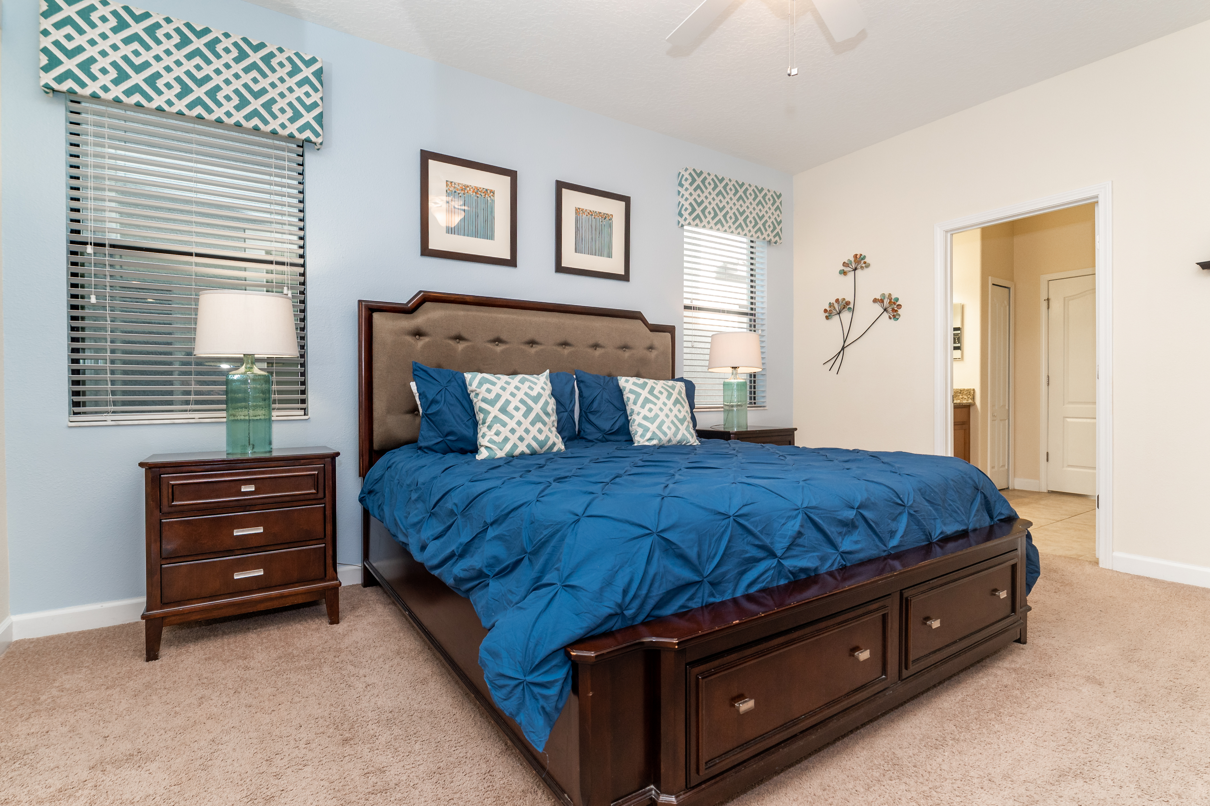 Home Nine Bedrooms with More Than Three Bathrooms