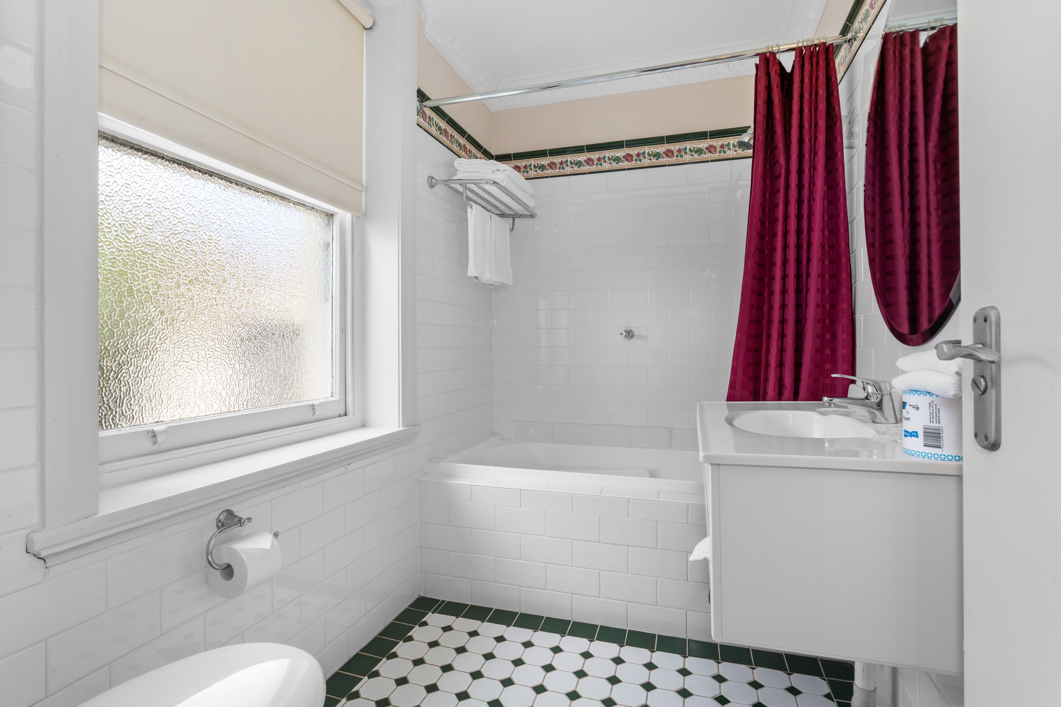 Double or Twin One Bed