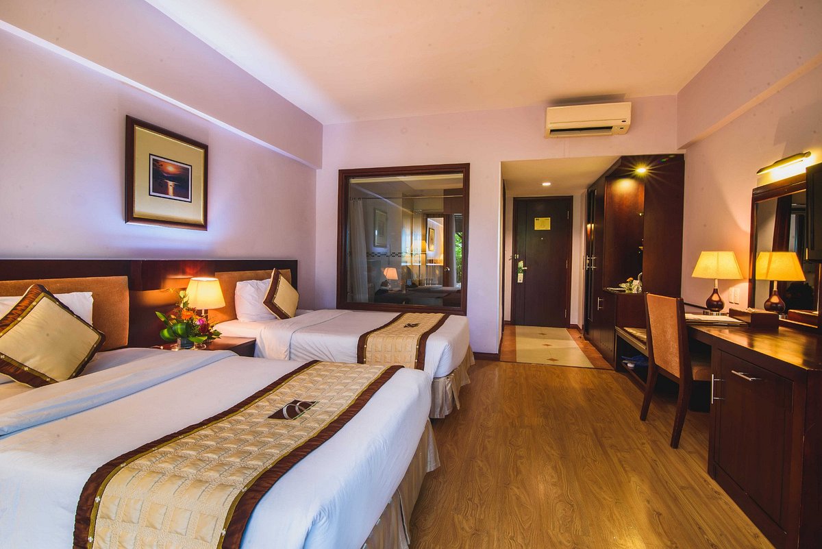 Twin Superior City View