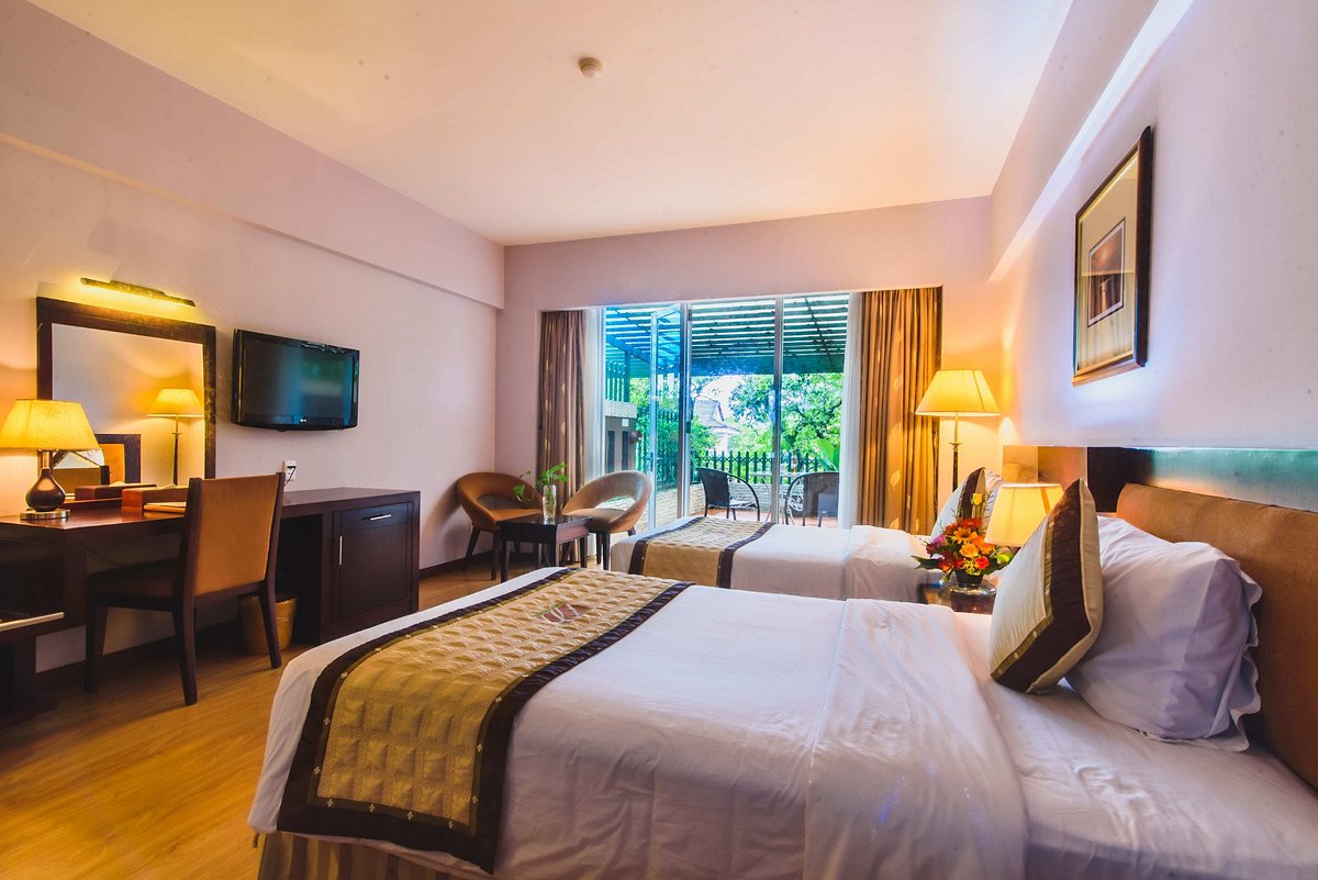 Twin Deluxe Garden View