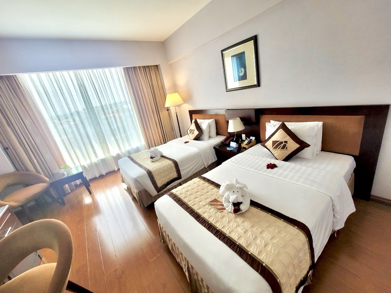 Twin Superior City View