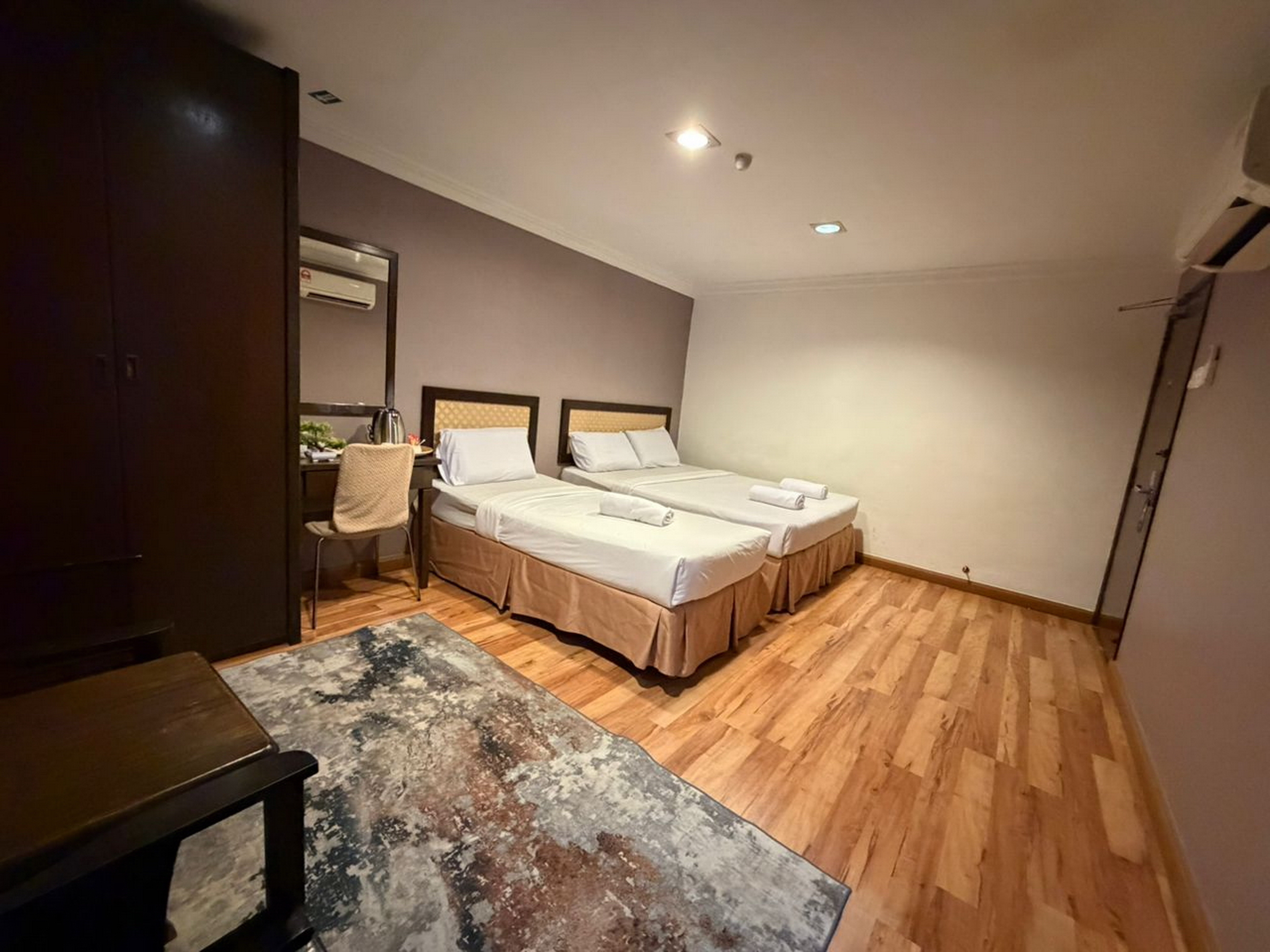 Triple Room Without Window