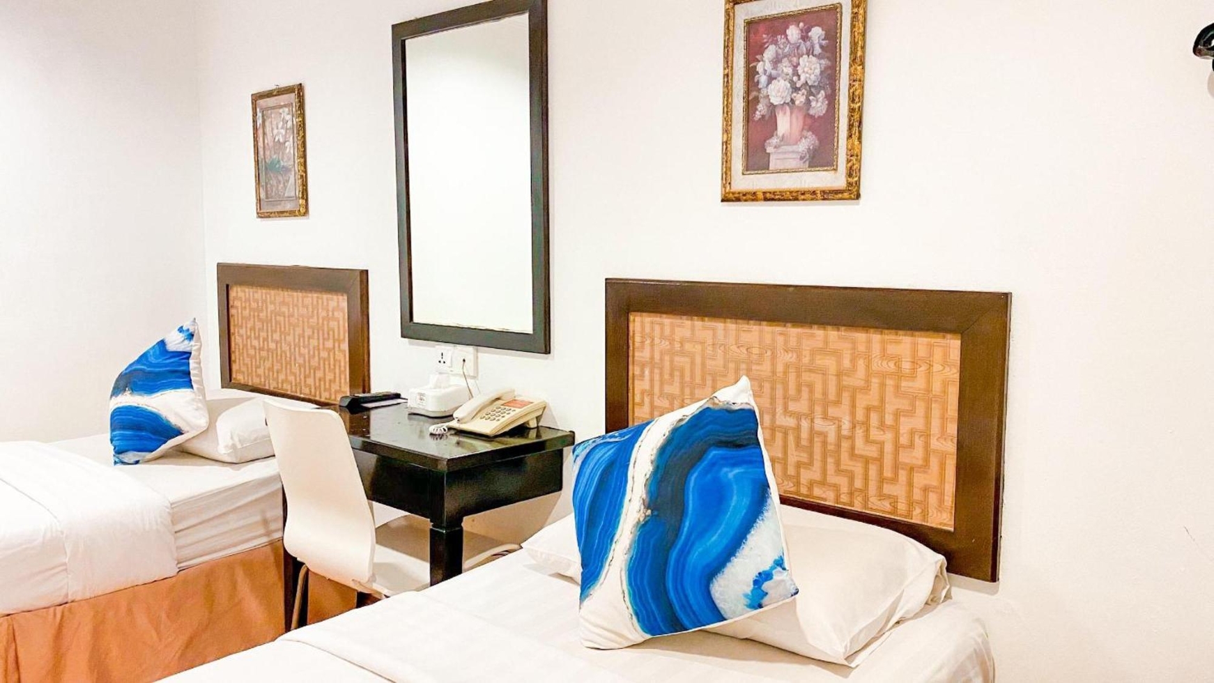 Double or Twin Superior