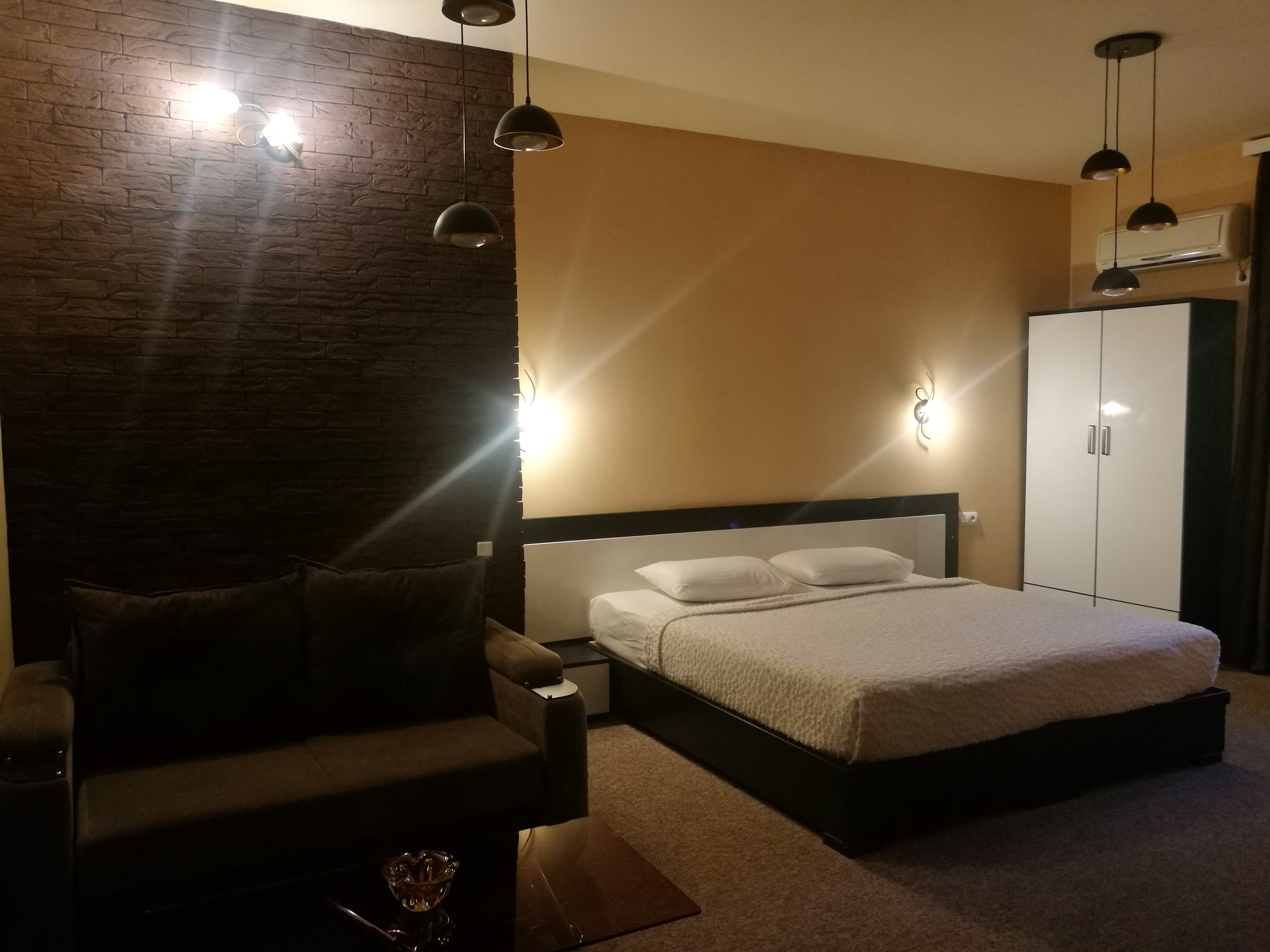 Family Room Capacity 4