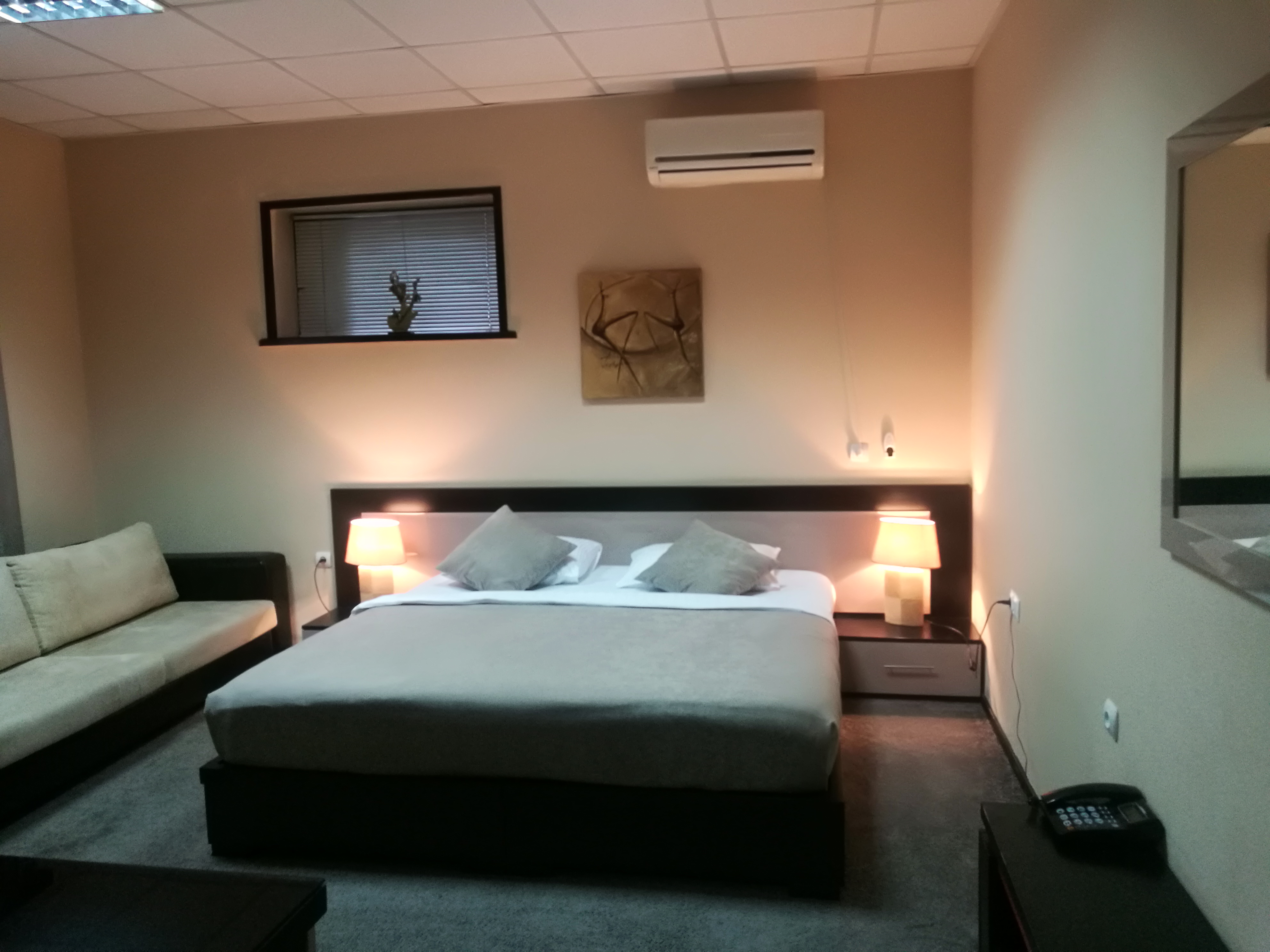 Family Room Capacity 1