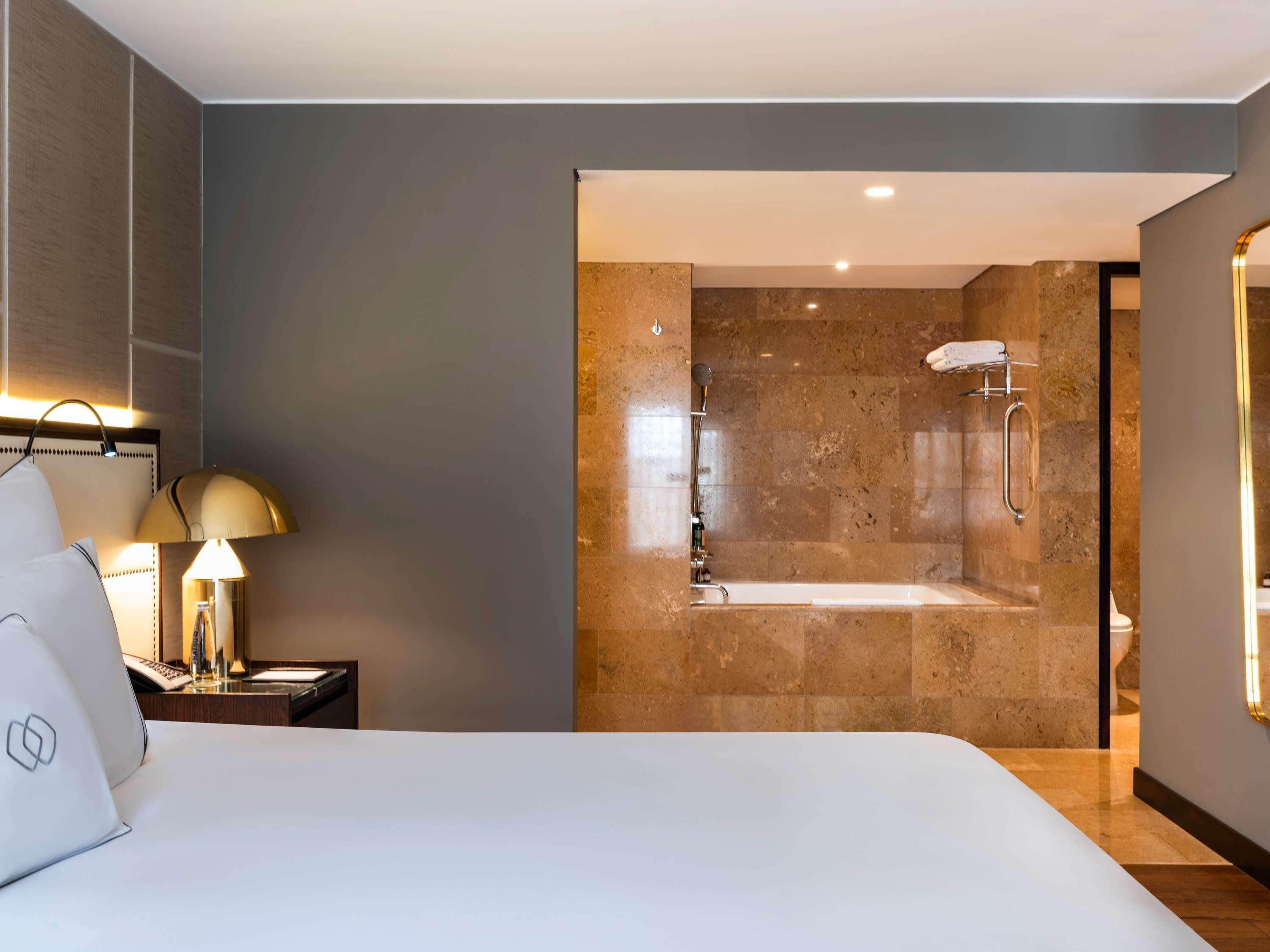 Junior Suite King Size Bed