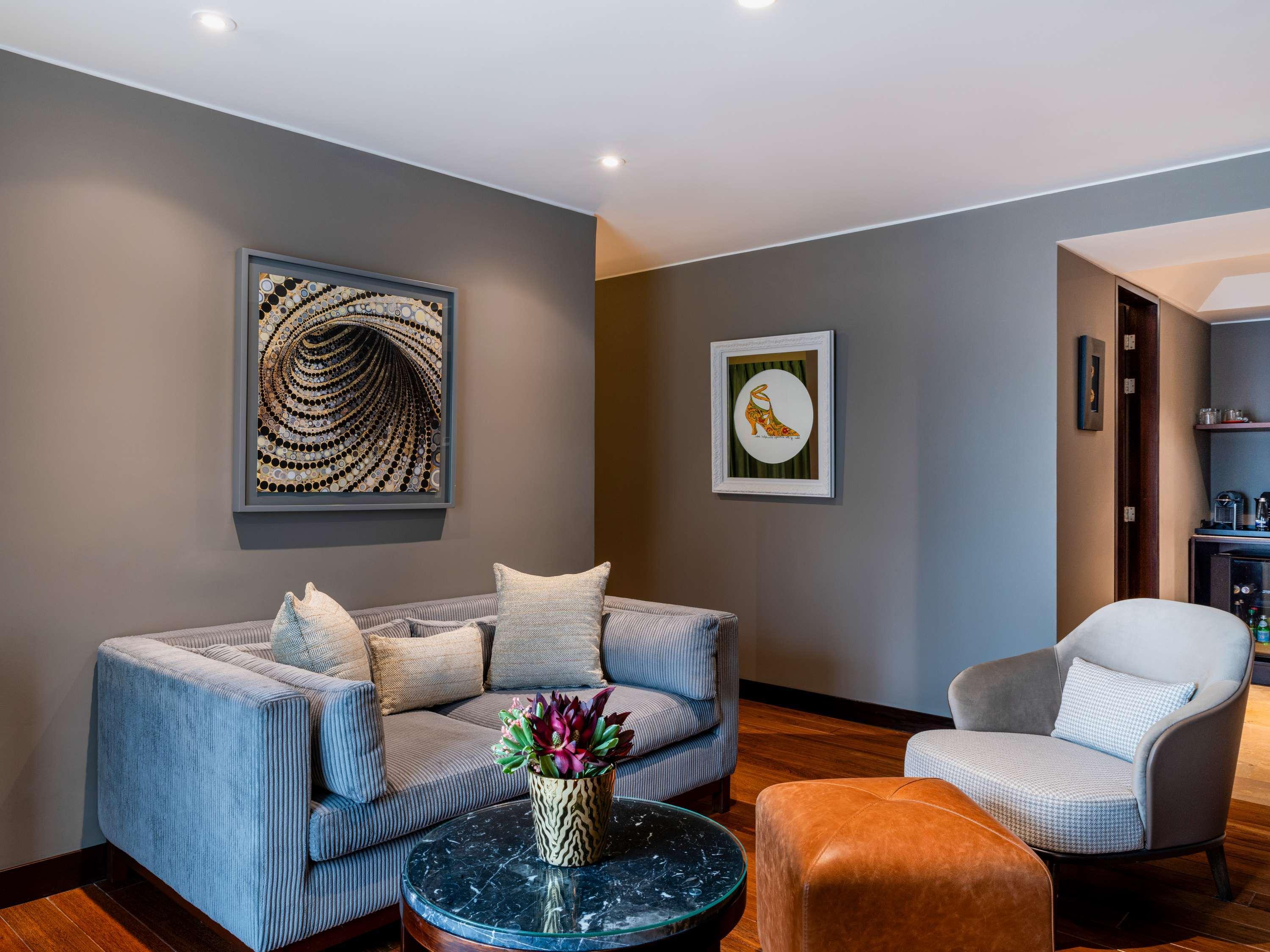 Junior Suite King Size Bed